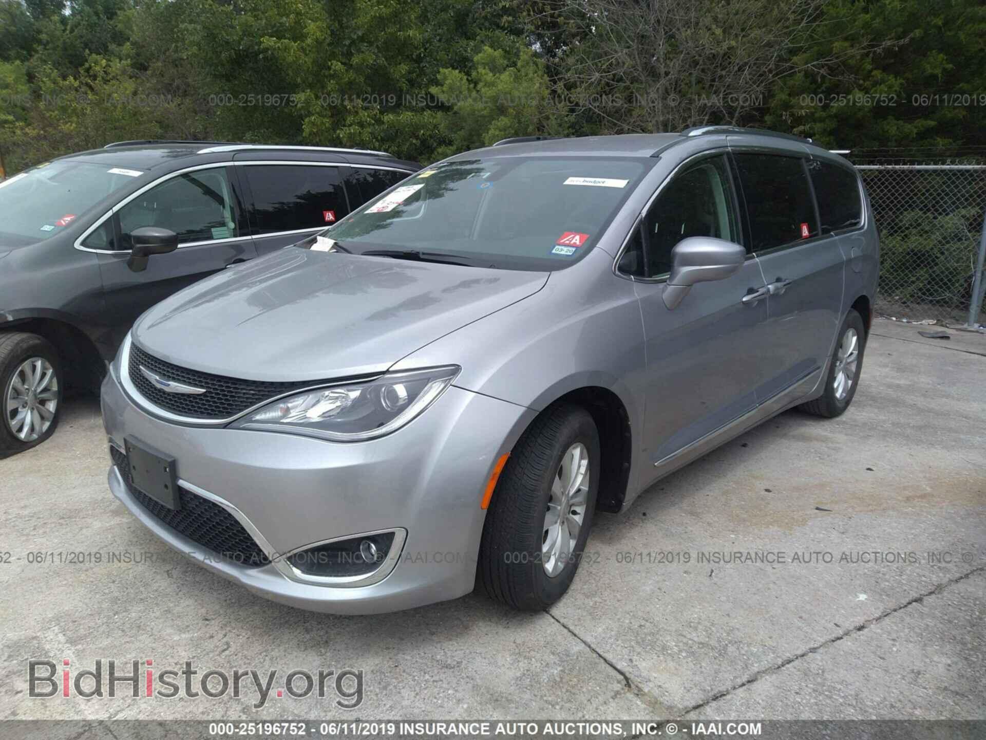 2018 CHRYSLER PACIFICA - VIN: 2C4RC1BG4JR217735 - Фото 2