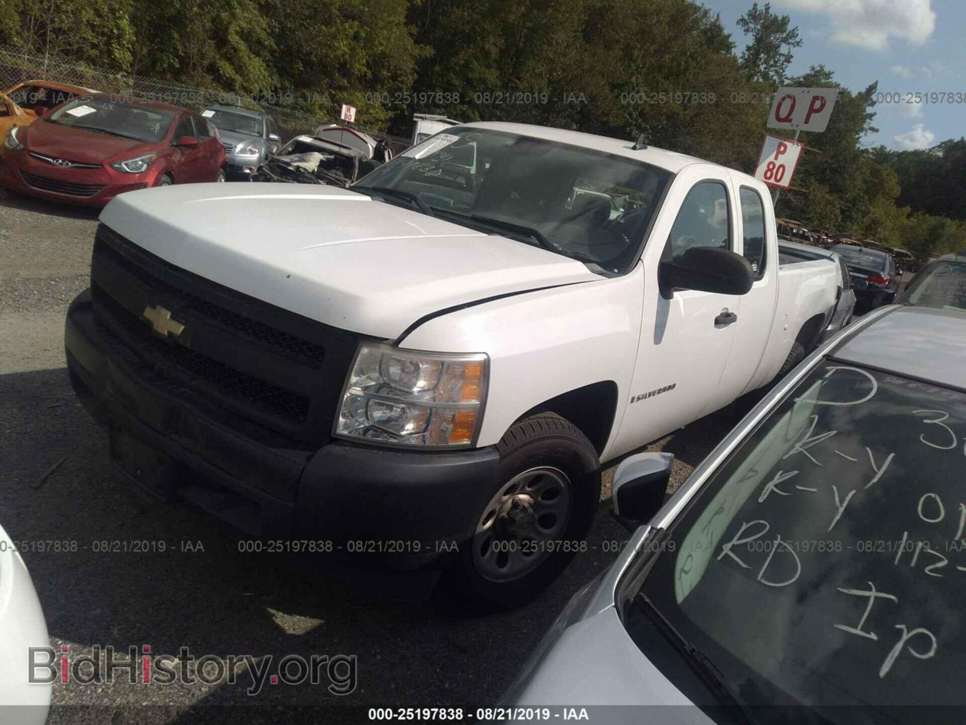 2007 CHEVROLET SILVERADO - VIN: 1GCEC19X37Z647467 - Фото 2