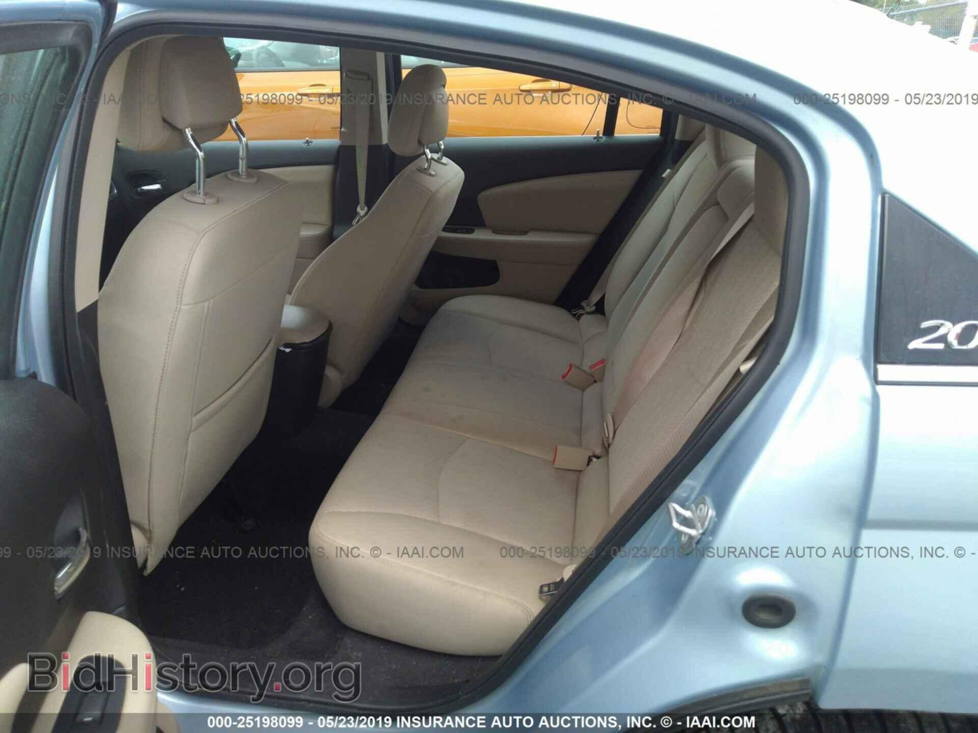 2012 CHRYSLER 200 - VIN: 1C3CCBBB8CN210212 - Фото 8
