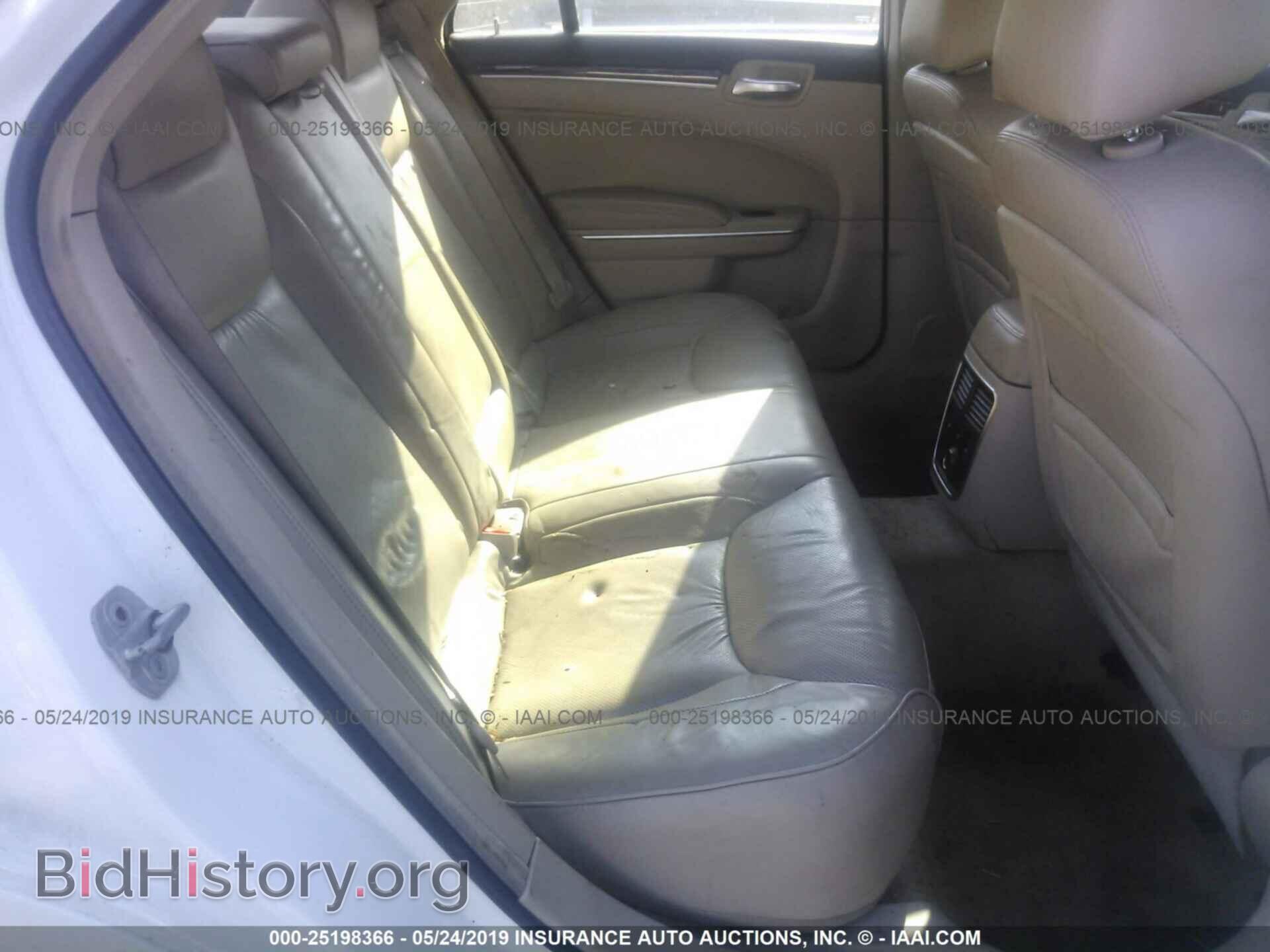 2011 CHRYSLER 300 - VIN: 2C3CA5CG3BH536850 - Фото 8