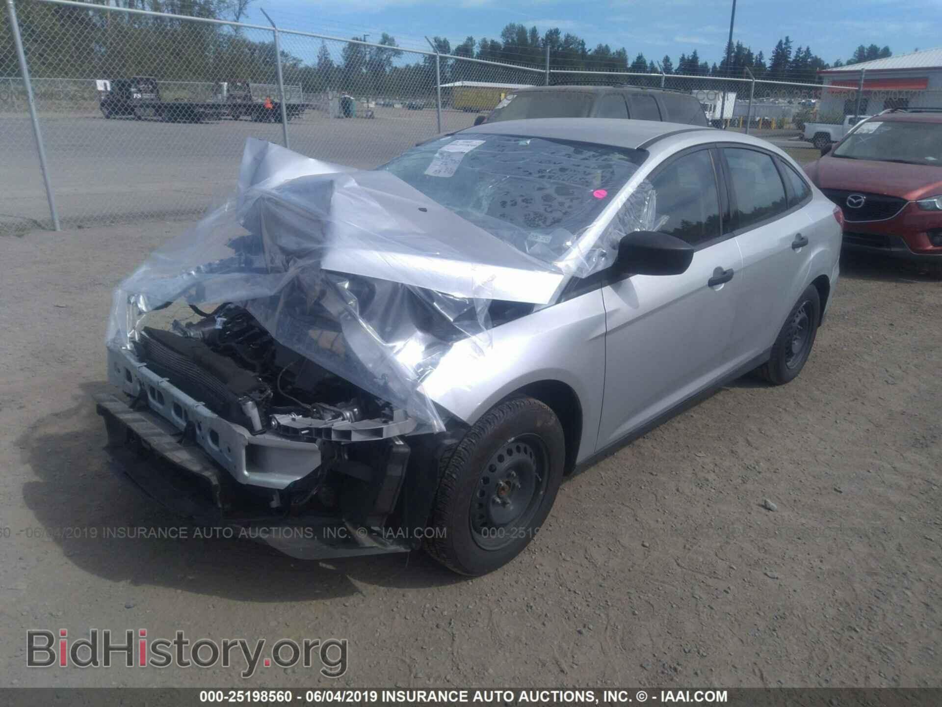 2018 FORD FOCUS - VIN: 1FADP3E21JL277688 - Фото 2