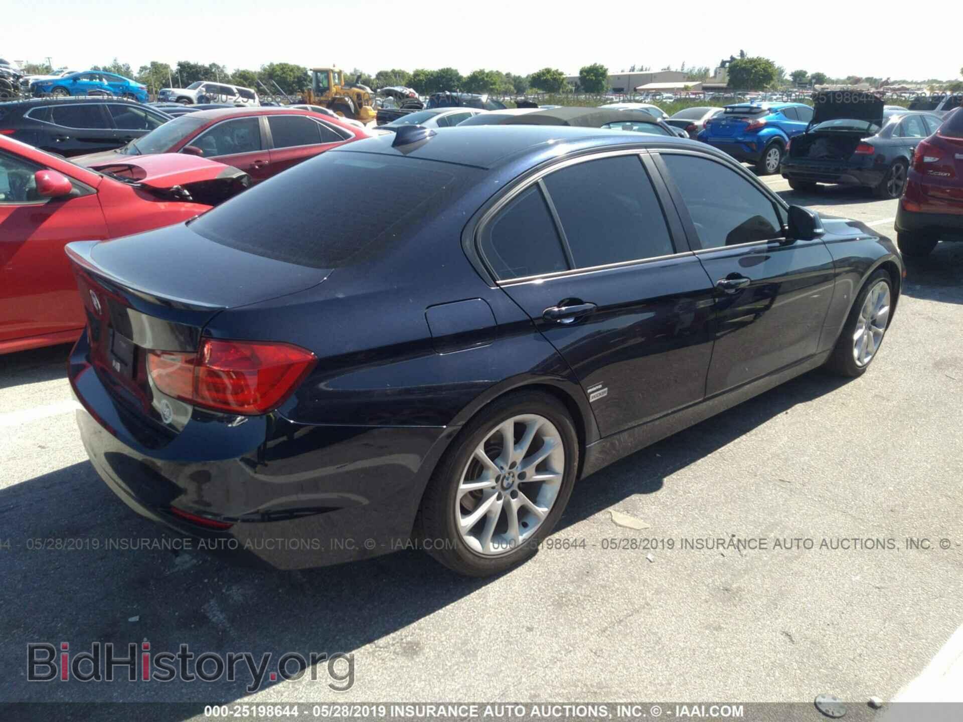 2014 BMW 320 - VIN: WBA3B1C51EP678885 - Photo 4
