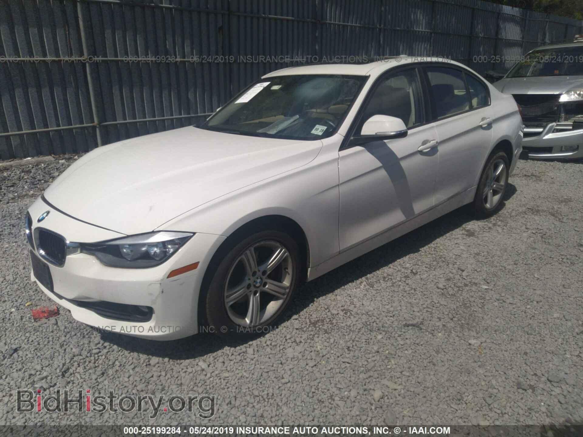 2014 BMW 320 - VIN: WBA3C3C56EK200418 - Фото 2