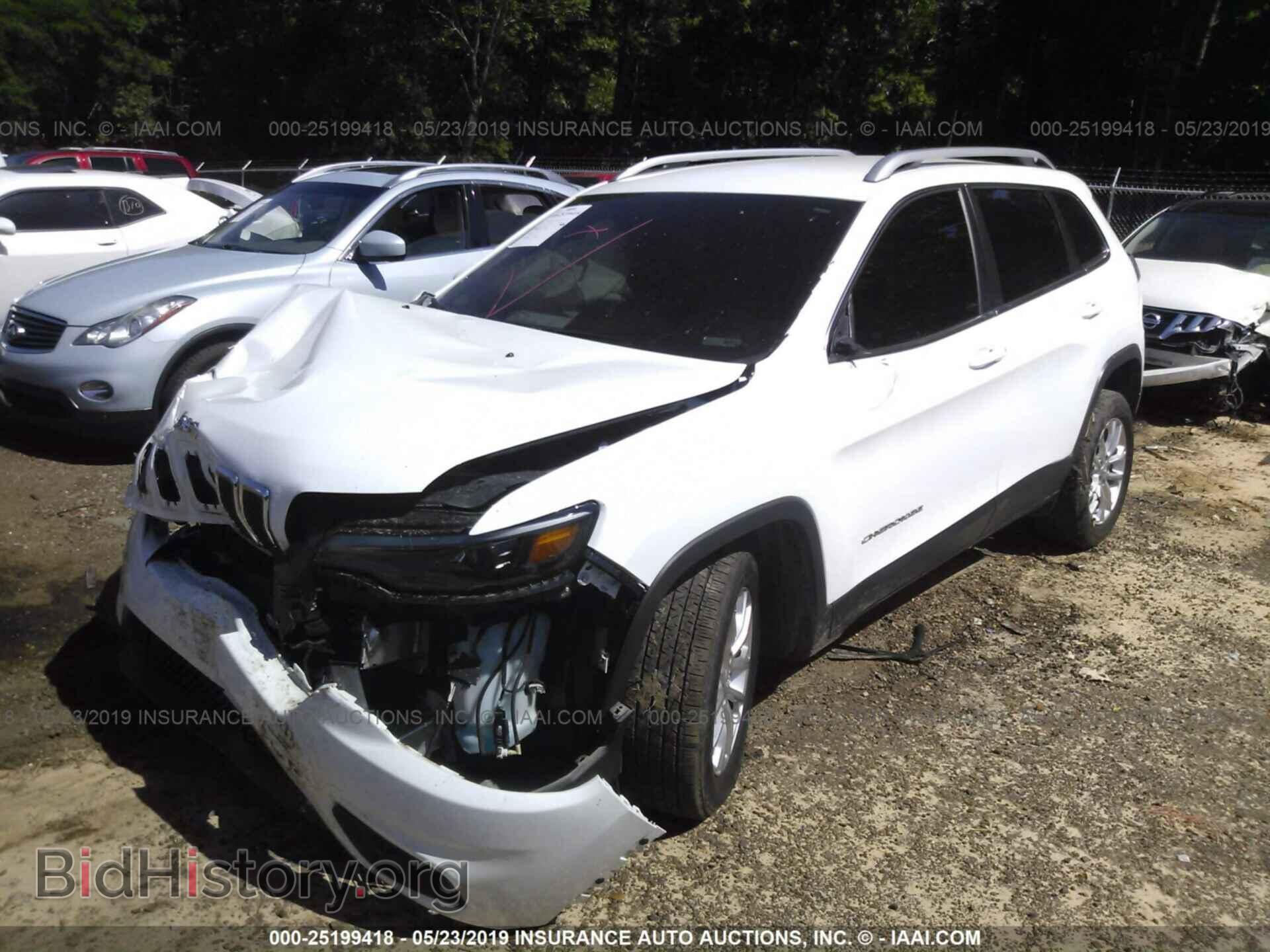 2019 JEEP CHEROKEE - VIN: 1C4PJLCB7KD262555 - Фото 2