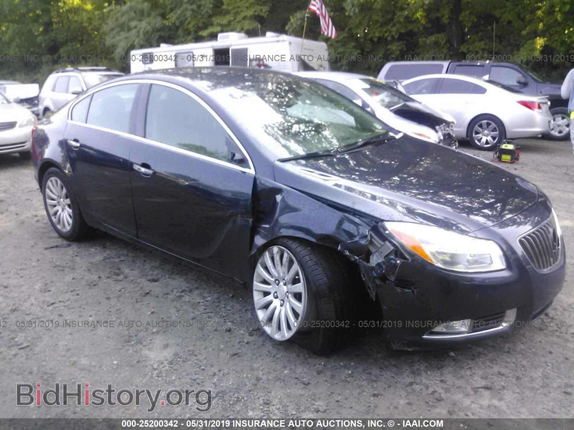 Photo 2G4GS5EV8D9228023 - BUICK REGAL 2013
