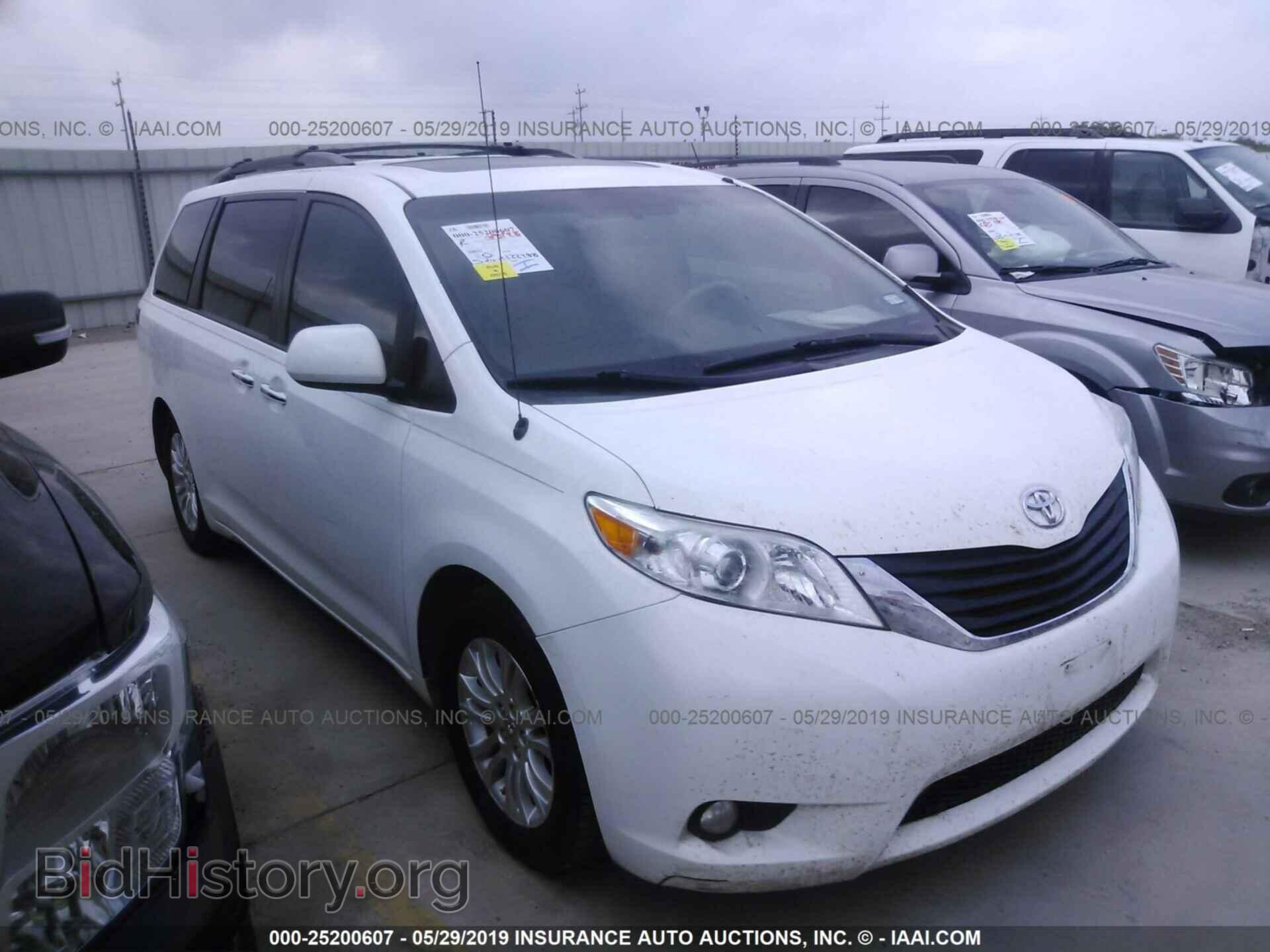 Фотография 5TDYK3DC6ES433135 - TOYOTA SIENNA 2014