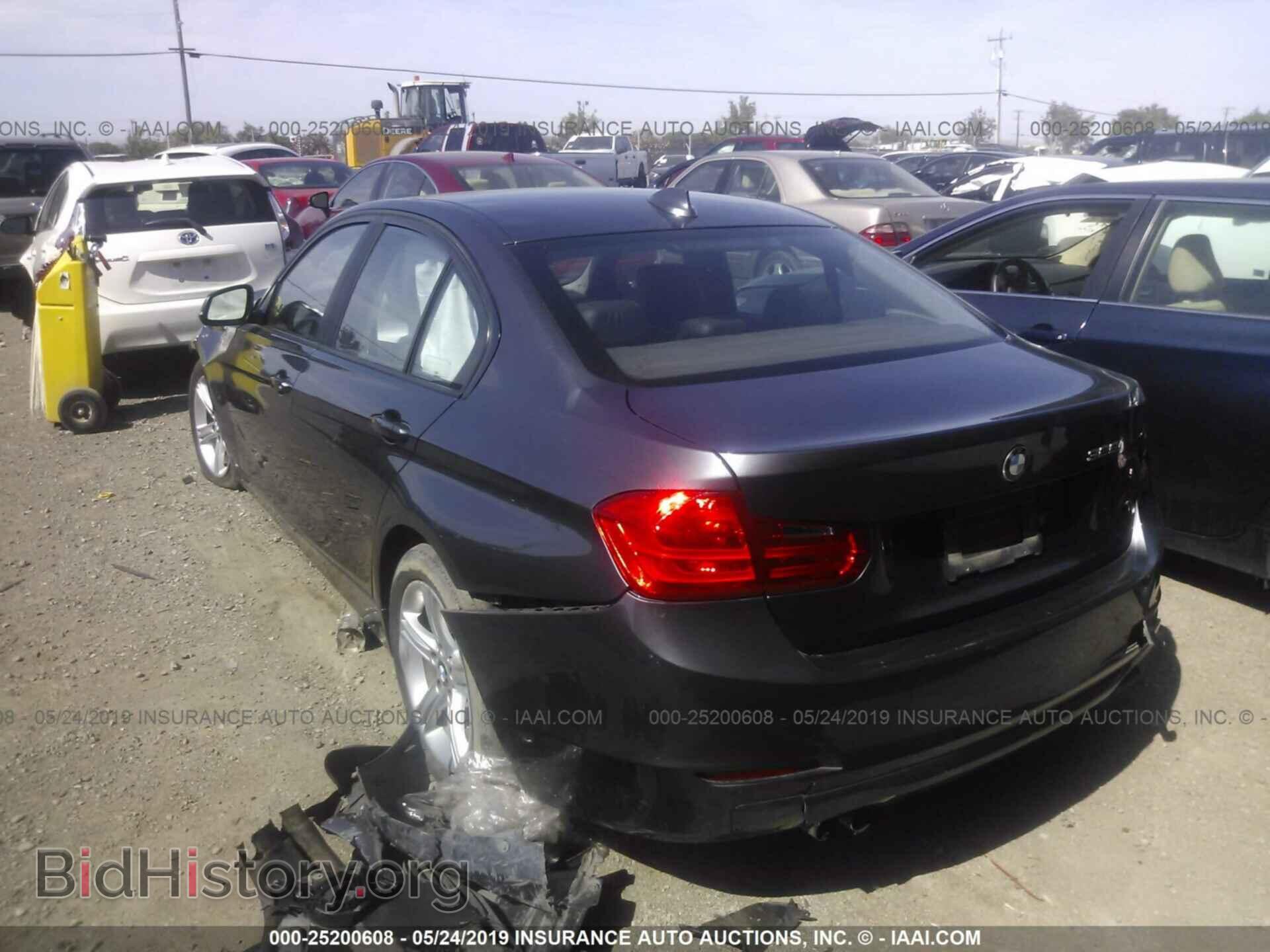 2012 BMW 328 - VIN: WBA3A5C56CF343375 - Фото 3
