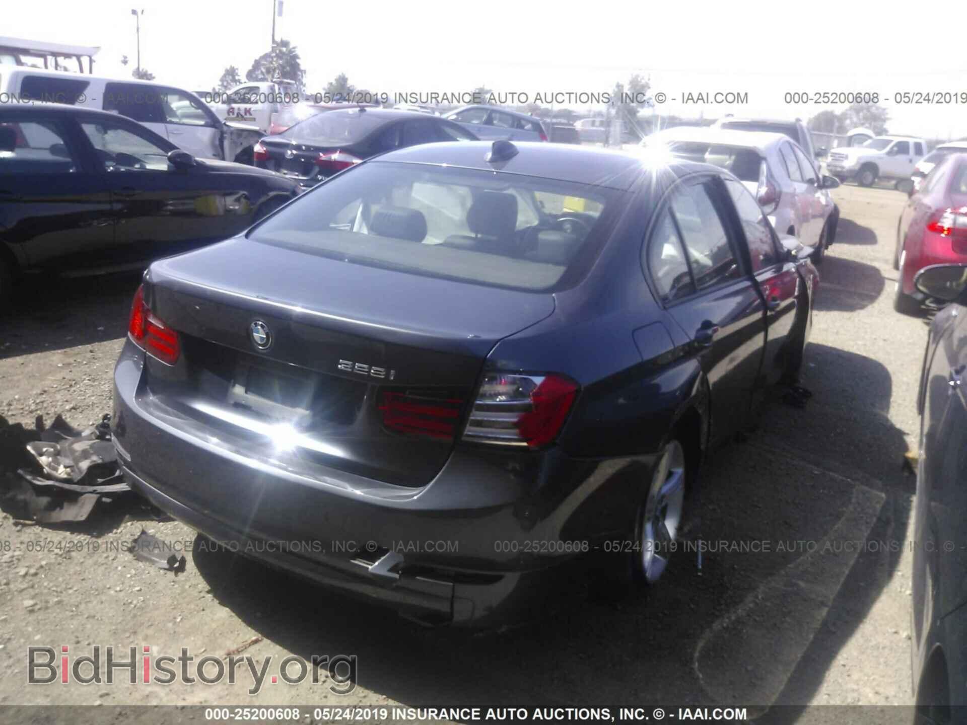 2012 BMW 328 - VIN: WBA3A5C56CF343375 - Фото 4