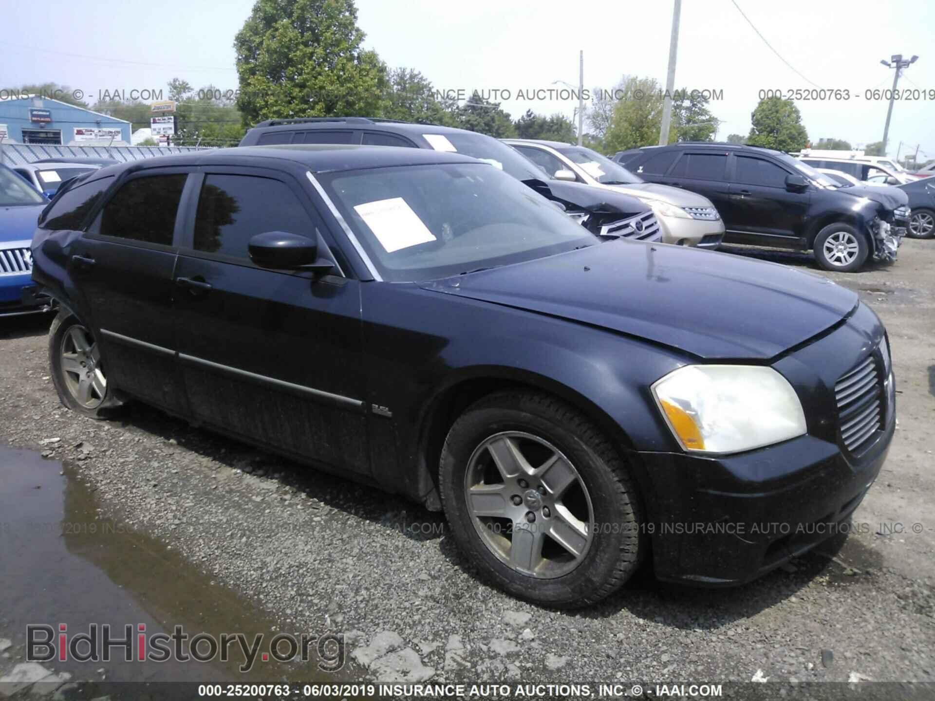 Photo 2D8FV47V56H186760 - DODGE MAGNUM 2006