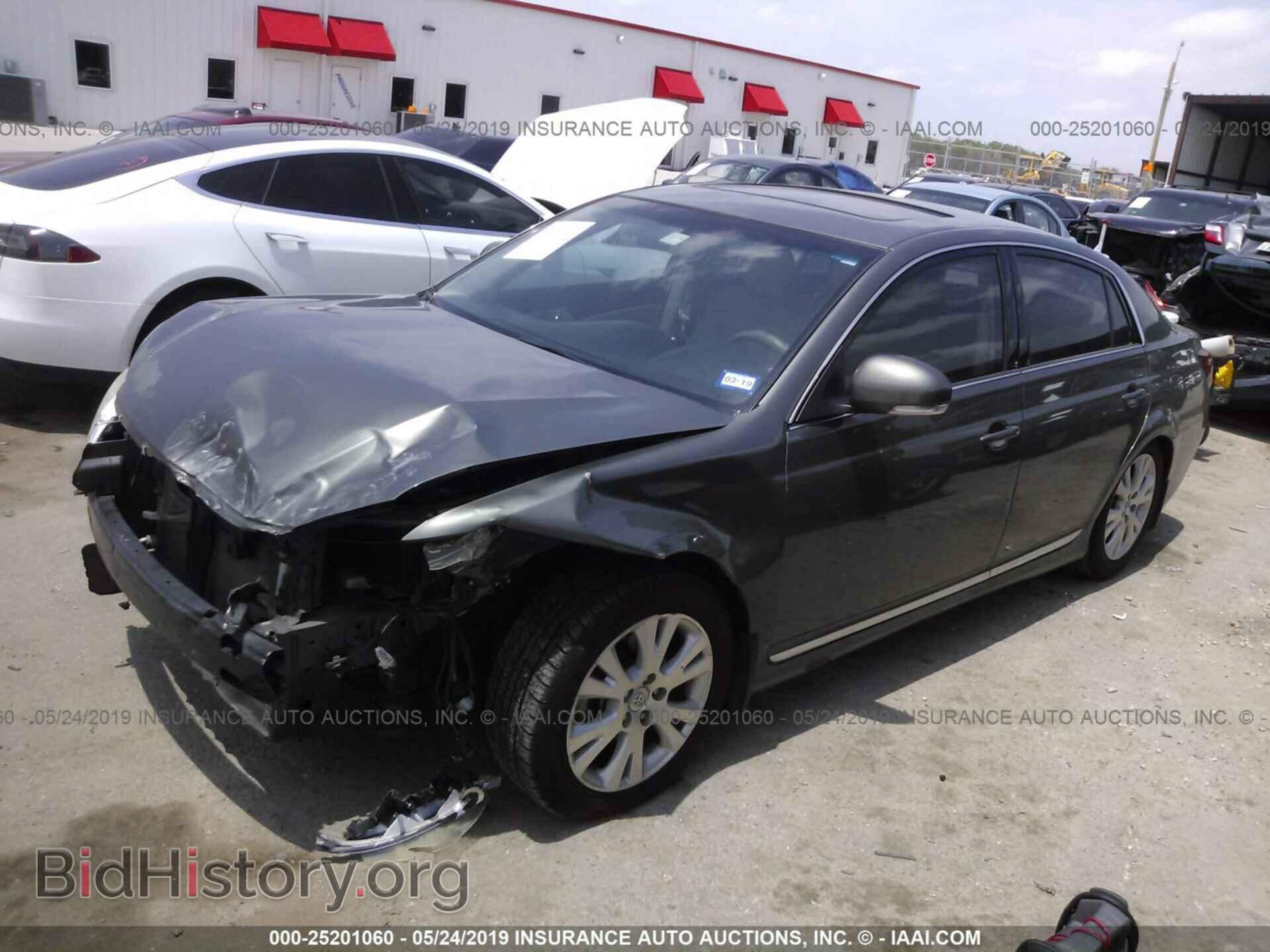 2011 TOYOTA AVALON - VIN: 4T1BK3DB0BU402074 - Фото 2