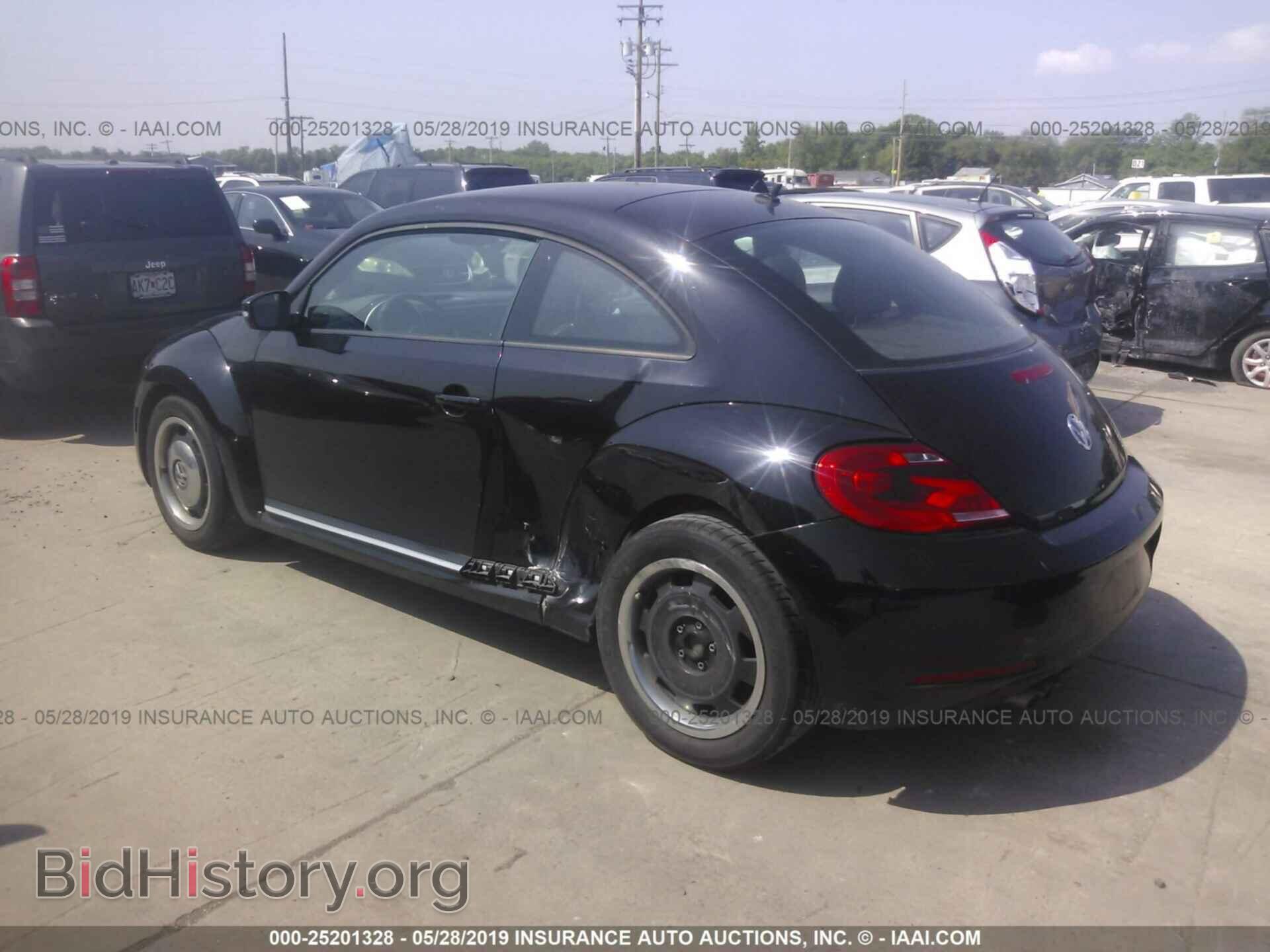 2012 VOLKSWAGEN BEETLE - VIN: 3VWJP7AT8CM614181 - Фото 3