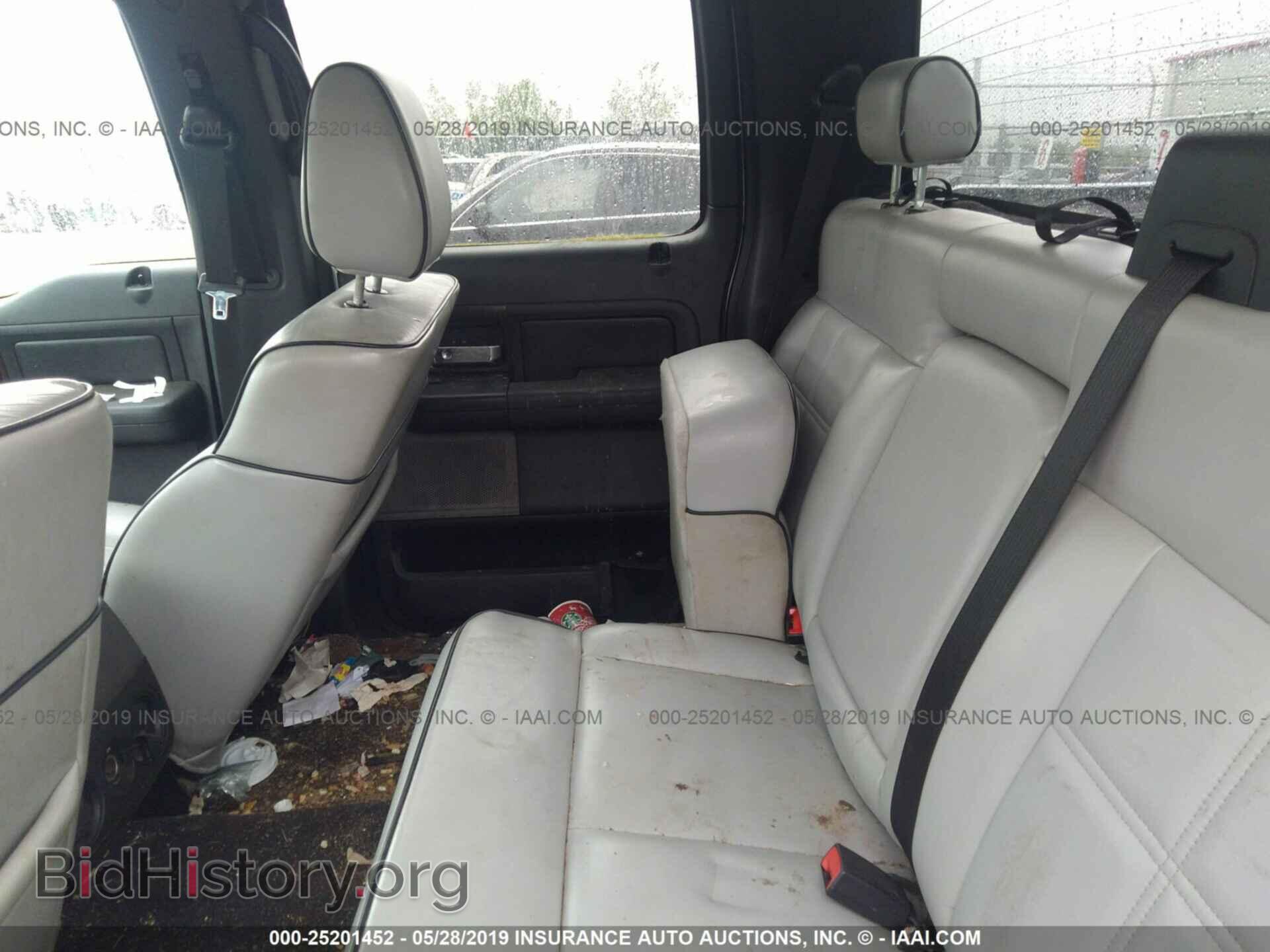 2006 LINCOLN MARK LT - VIN: 5LTPW18596FJ04718 - Фото 8