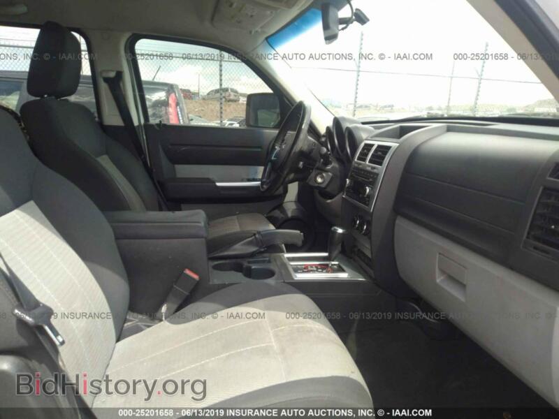 2007 Dodge NITRO (VIN 1D8GT58K27W564590) — photo 5 of 10