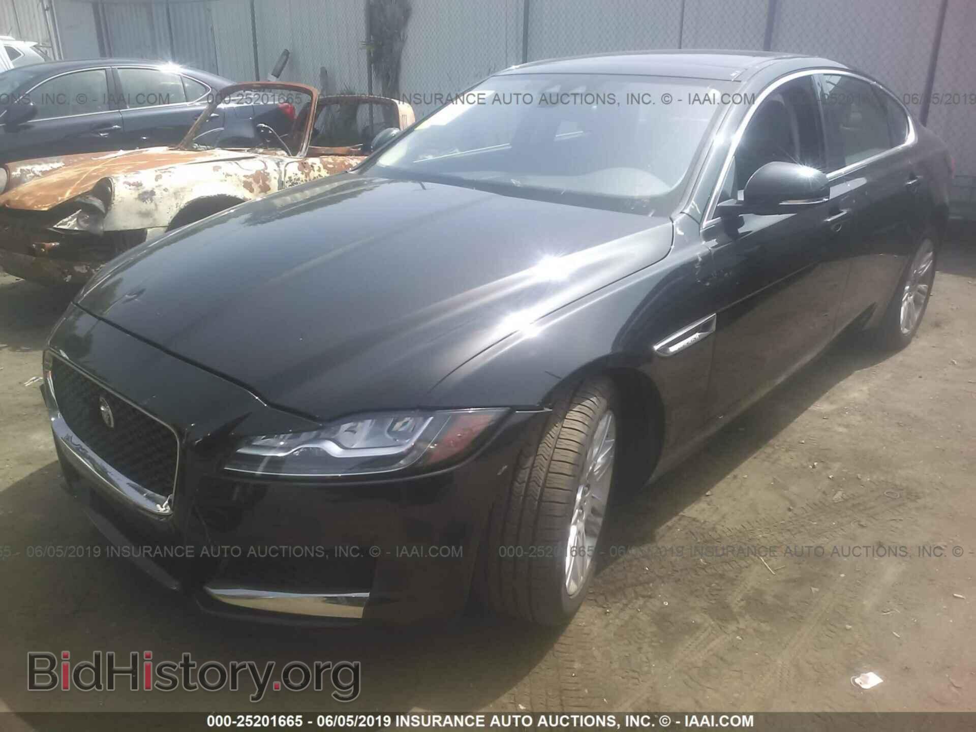 2017 JAGUAR XF - VIN: SAJBD4BV1HCY45657 - Фото 2