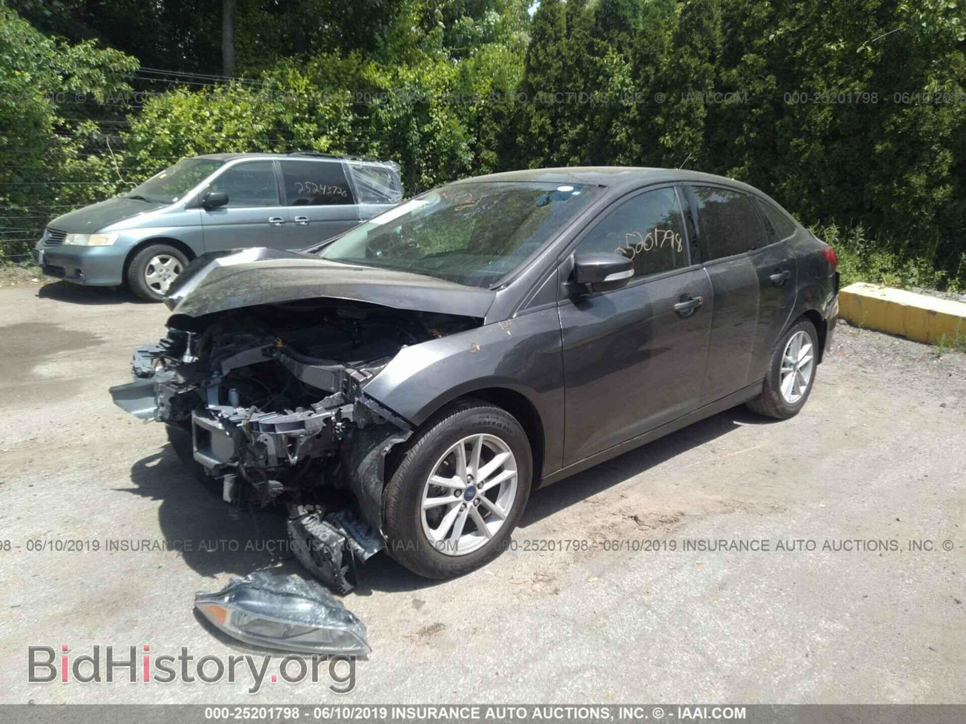 2017 FORD FOCUS - VIN: 1FADP3F24HL311132 - Фото 2