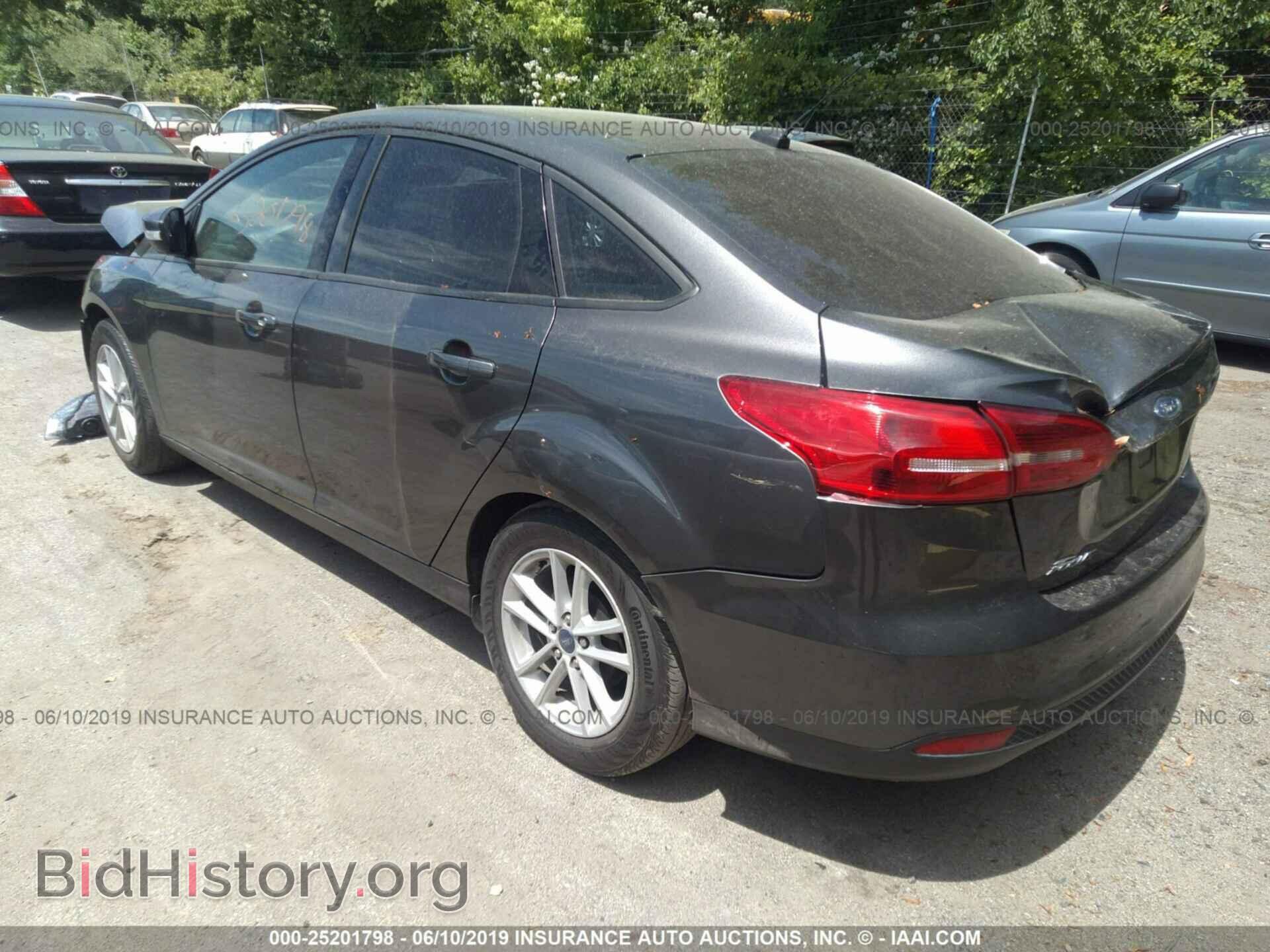 2017 FORD FOCUS - VIN: 1FADP3F24HL311132 - Фото 3