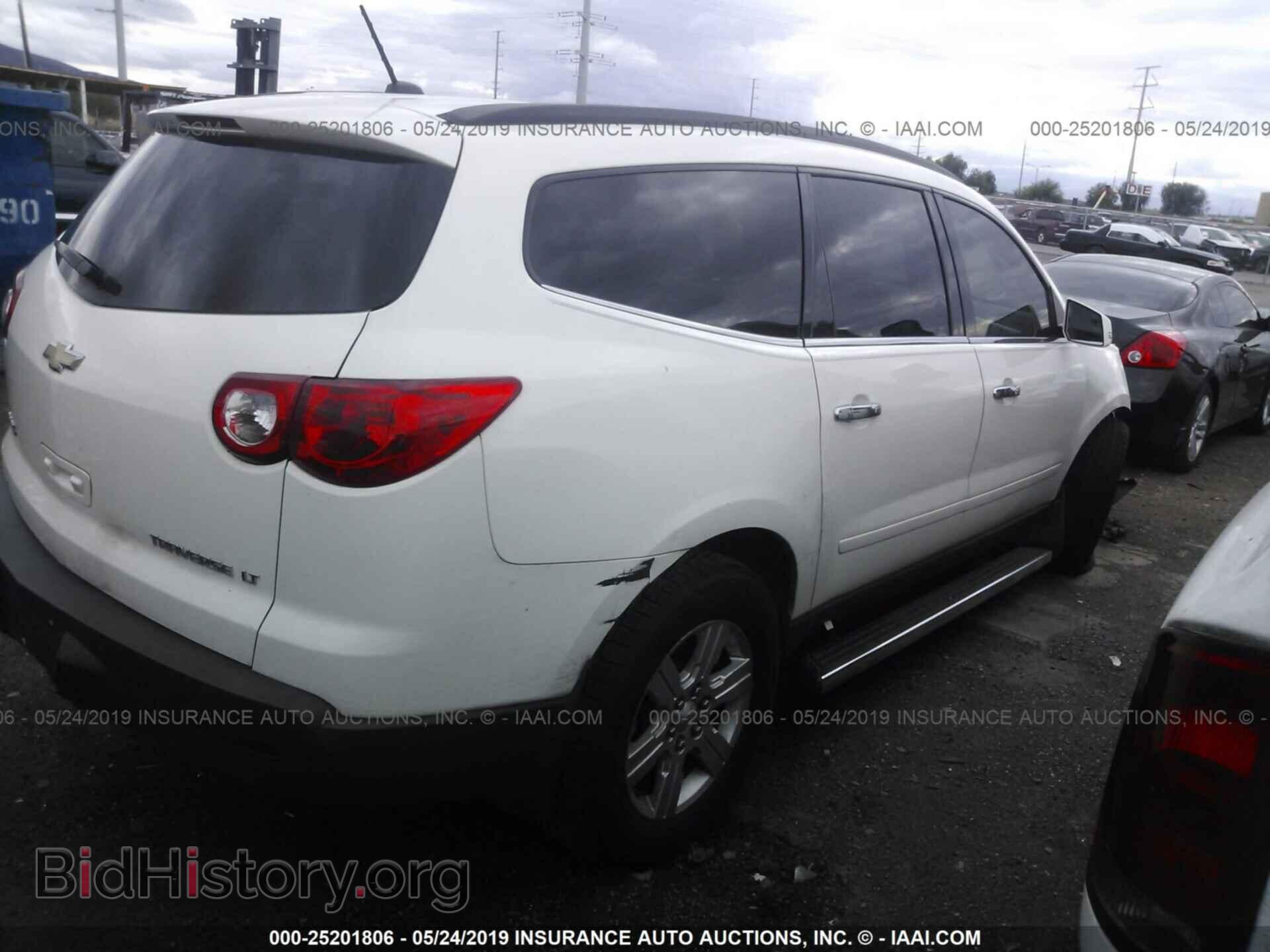 2011 CHEVROLET TRAVERSE - VIN: 1GNKRJED9BJ373445 - Фото 4