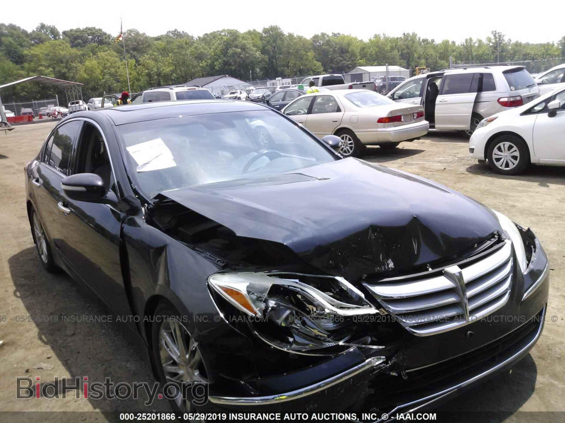 Photo KMHGC4DD1CU197067 - HYUNDAI GENESIS 2012