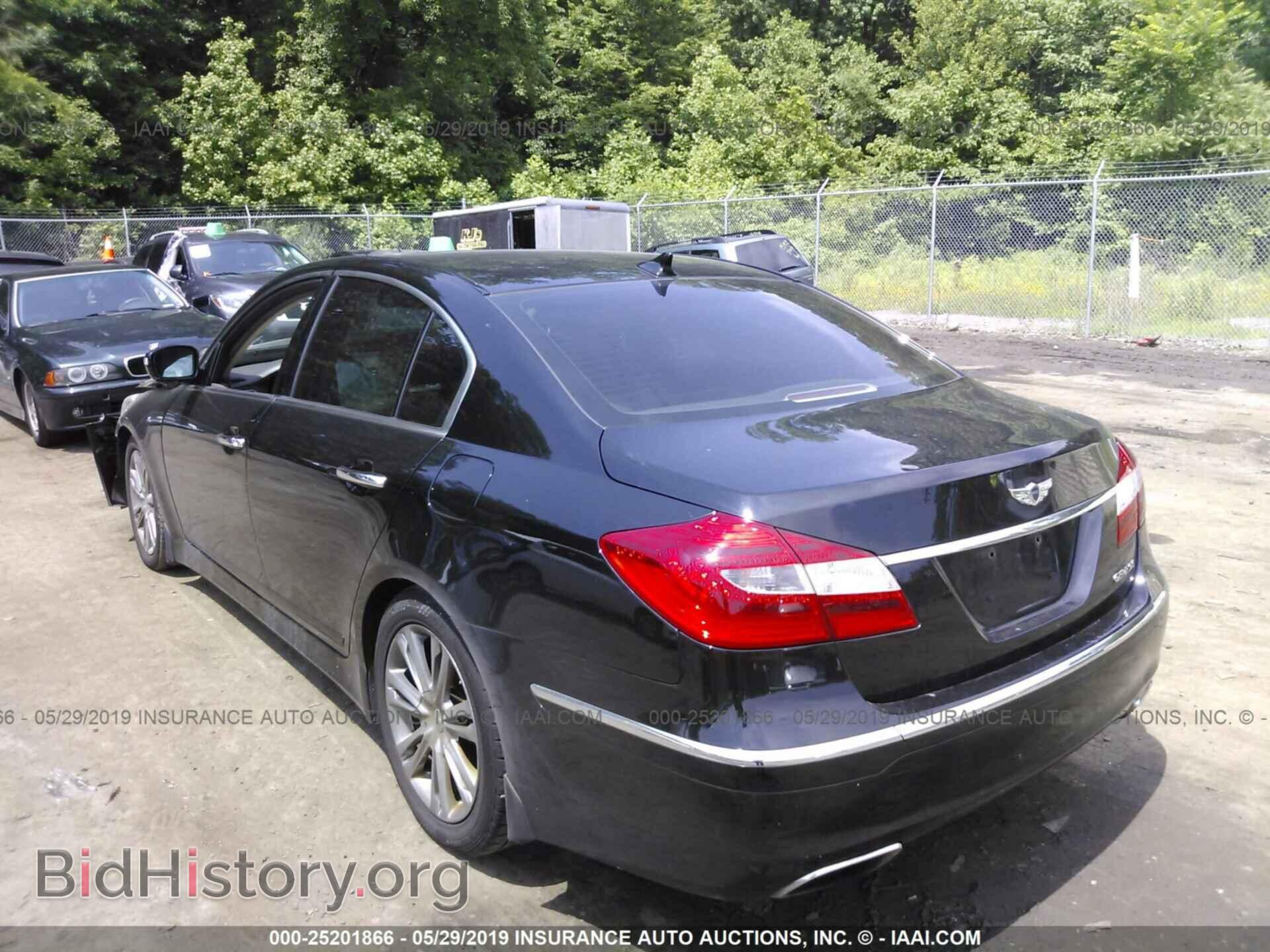 2012 HYUNDAI GENESIS - VIN: KMHGC4DD1CU197067 - Фото 3