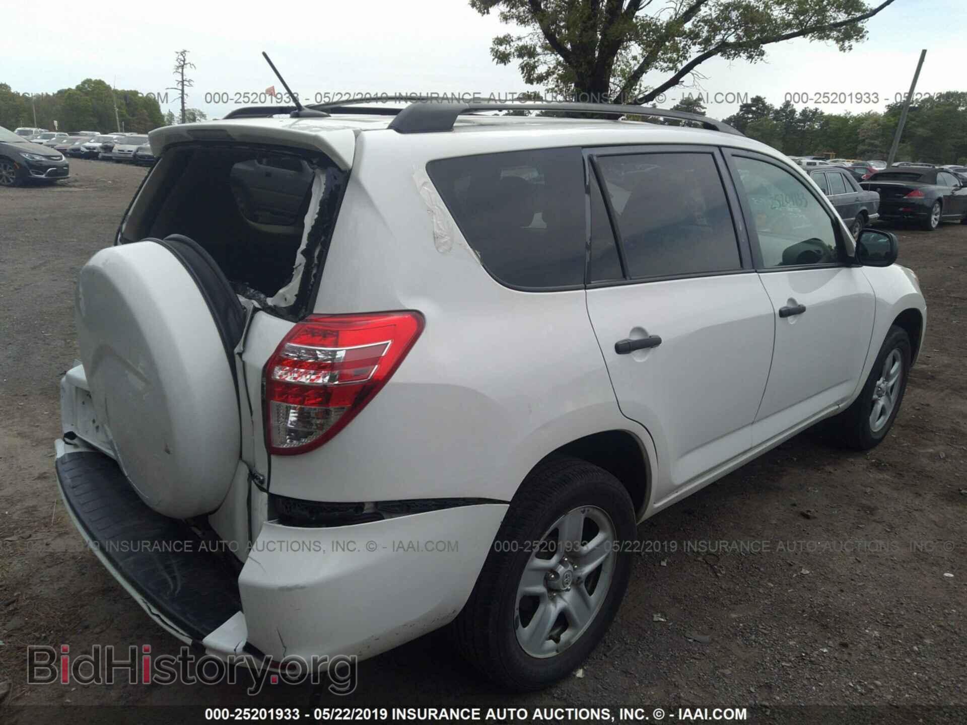 2011 TOYOTA RAV4 - VIN: 2T3BF4DV2BW090173 - Фото 4