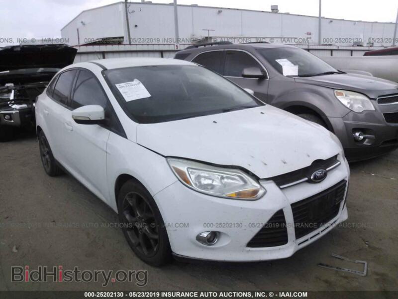 2013 Ford FOCUS SE (VIN 1FADP3F29DL200439) — фото 1 из 10, IAAI, повреждение: двигатель