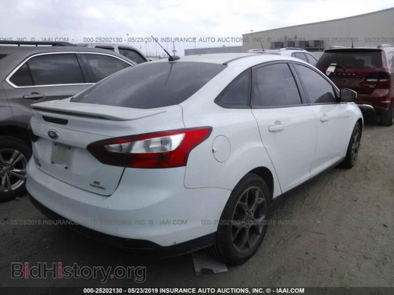 2013 Ford FOCUS (VIN 1FADP3F29DL200439) — фото 4 из 10
