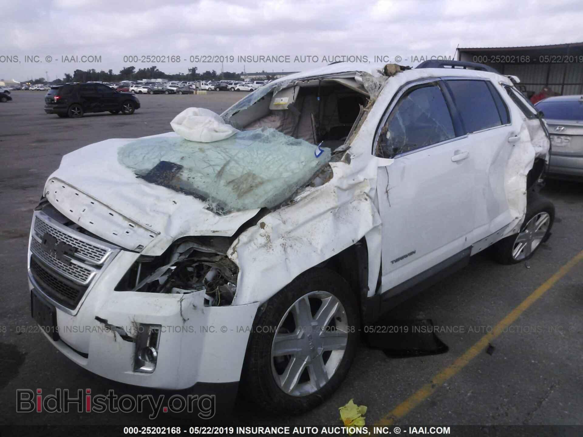 2011 GMC TERRAIN - VIN: 2CTALSEC0B6285999 - Фото 2