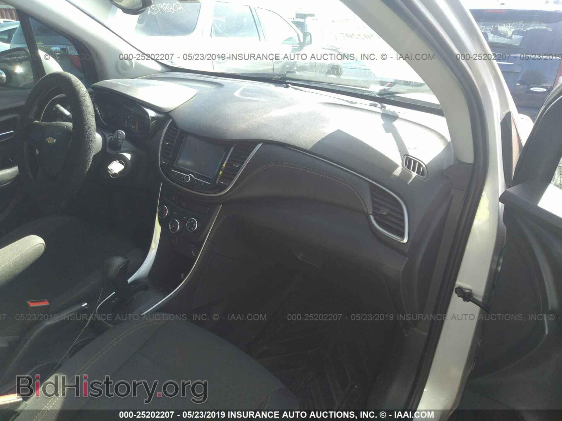 2017 CHEVROLET TRAX - VIN: 3GNCJNSB3HL281335 - Фото 5