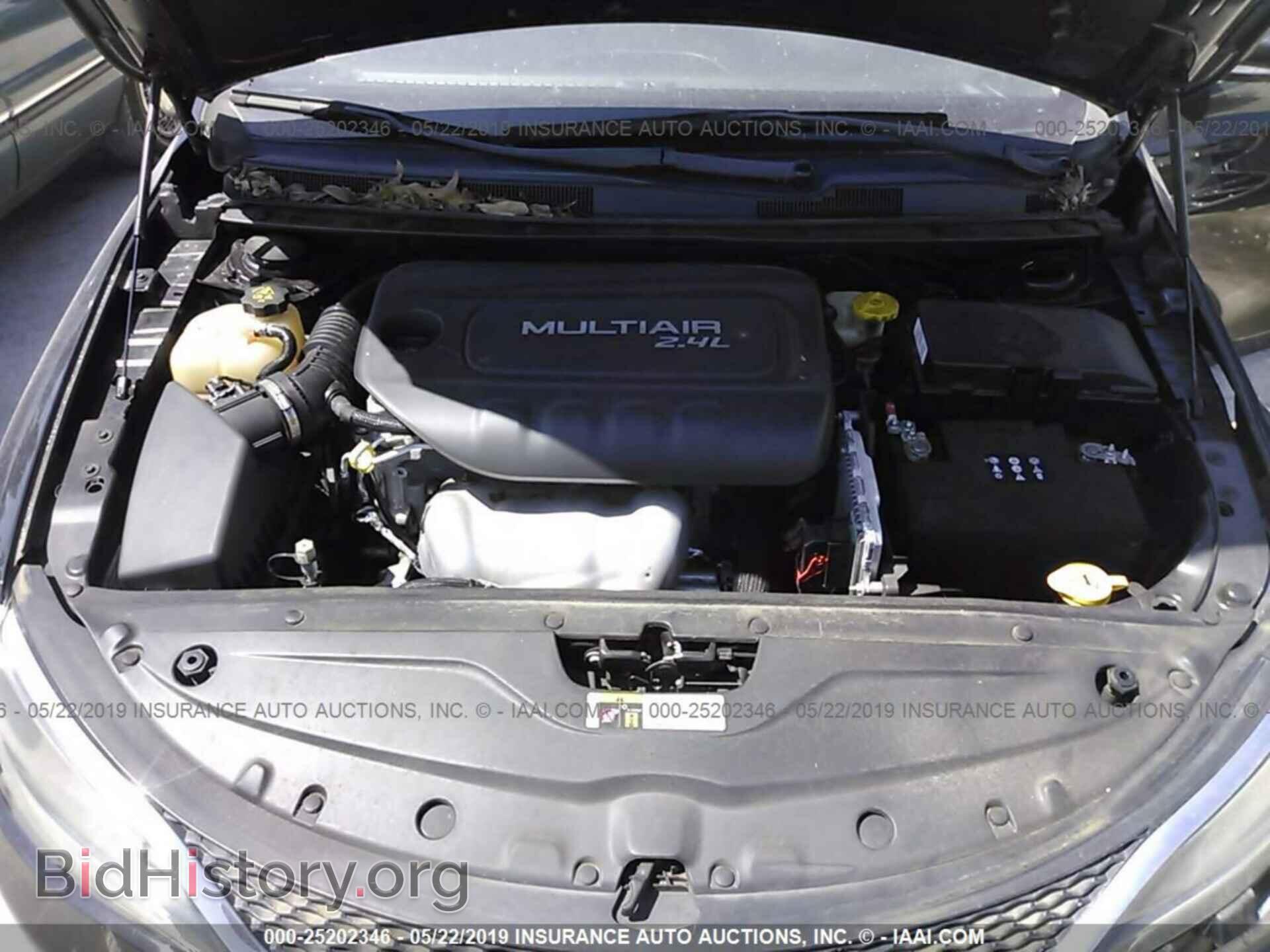 2015 CHRYSLER 200 - VIN: 1C3CCCAB4FN652061 - Photo 10