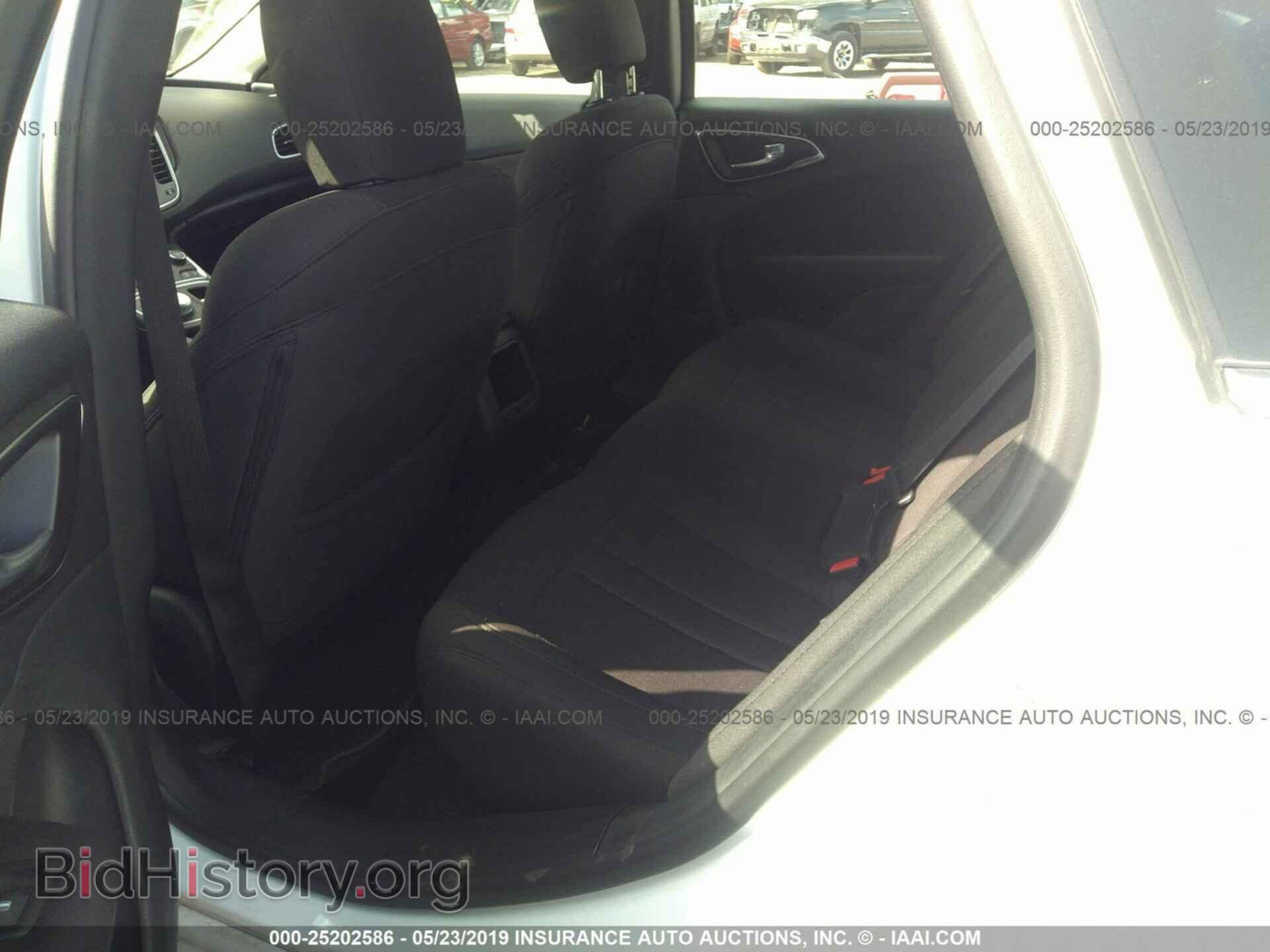 2016 CHRYSLER 200 - VIN: 1C3CCCAB2GN150859 - Photo 8
