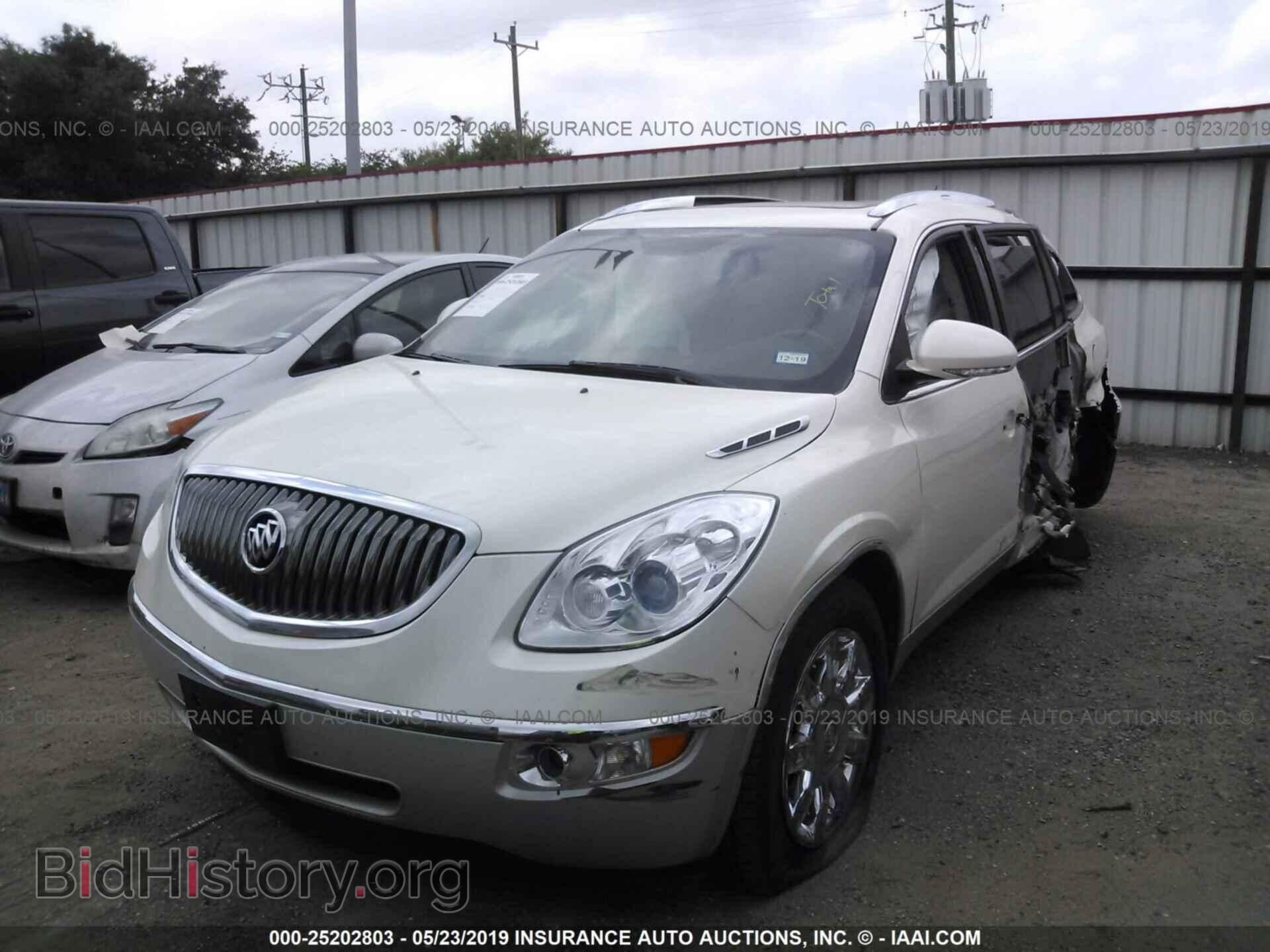 2012 BUICK ENCLAVE - VIN: 5GAKRCEDXCJ323838 - Фото 2