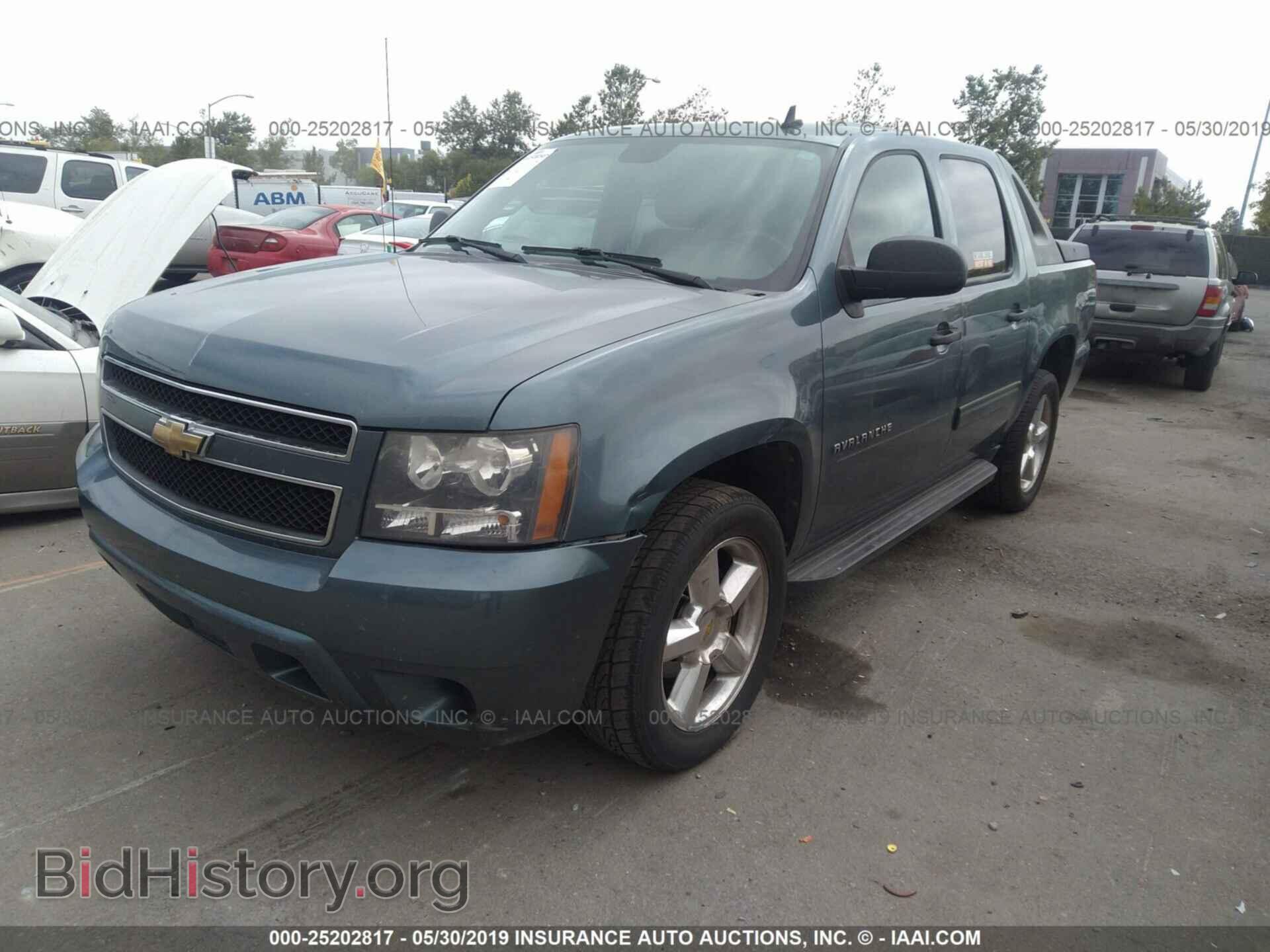 2010 CHEVROLET AVALANCHE - VIN: 3GNNCEE00AG253407 - Фото 2