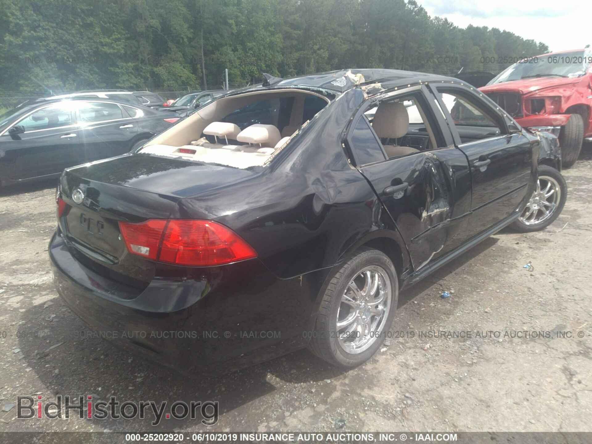 2010 KIA OPTIMA - VIN: KNAGG4A82A5404697 - Photo 4