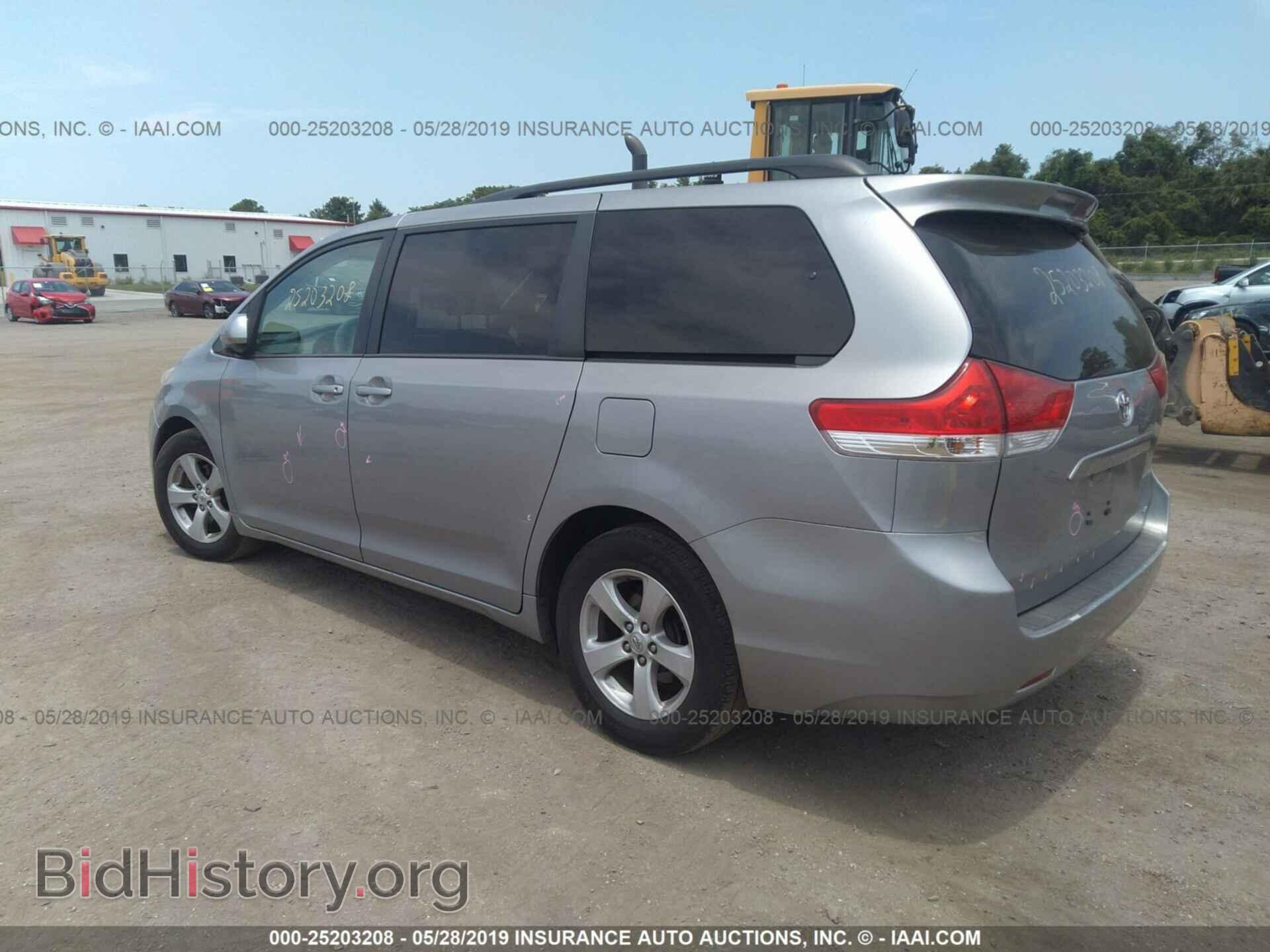 2013 TOYOTA SIENNA - VIN: 5TDKK3DC5DS314013 - Фото 3