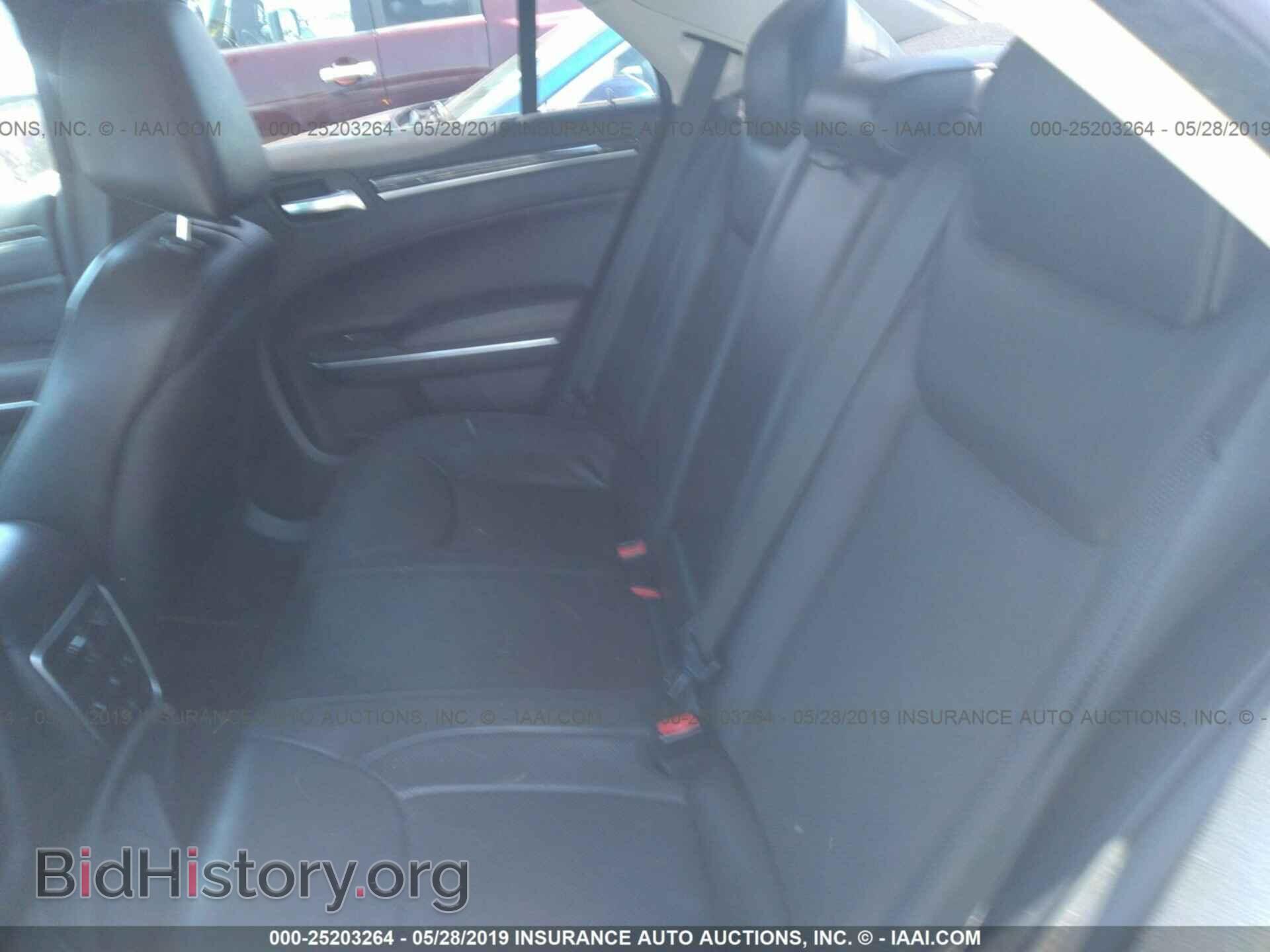 2016 CHRYSLER 300C - VIN: 2C3CCAEG9GH128120 - Фото 8