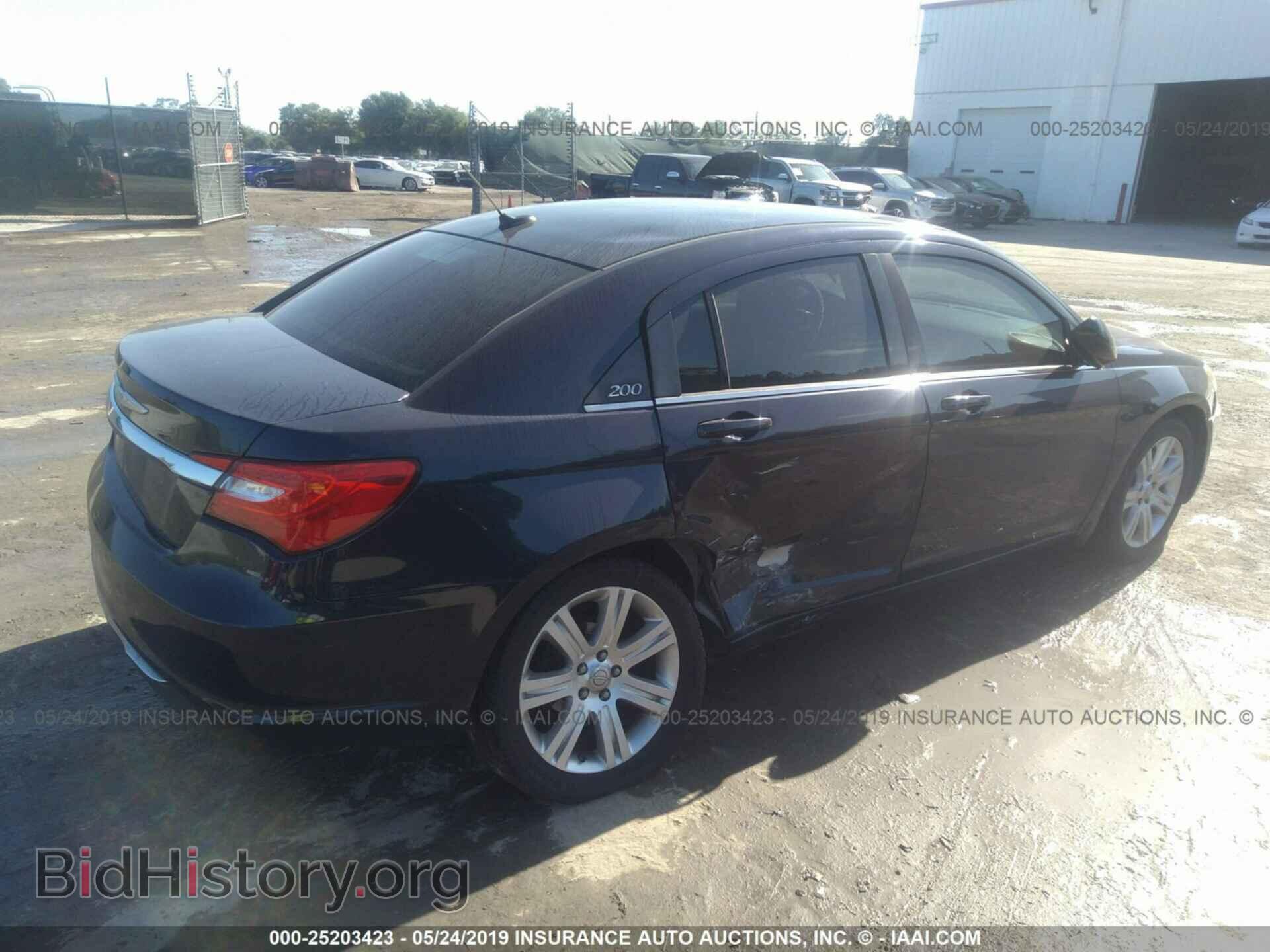 2012 CHRYSLER 200 - VIN: 1C3CCBBB9CN172652 - Фото 4