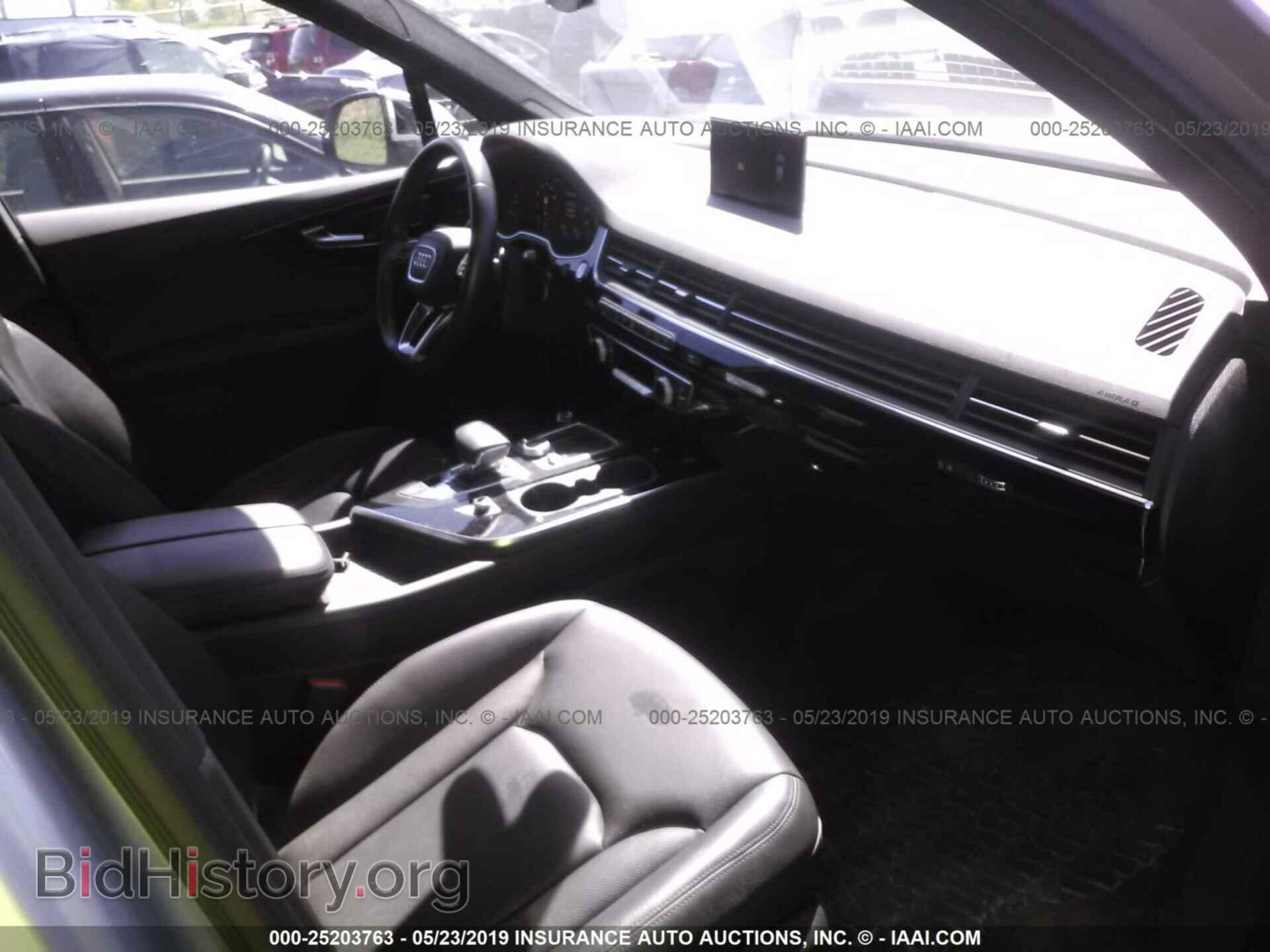 2018 AUDI Q7 - VIN: WA1VAAF71JD000459 - Фото 5
