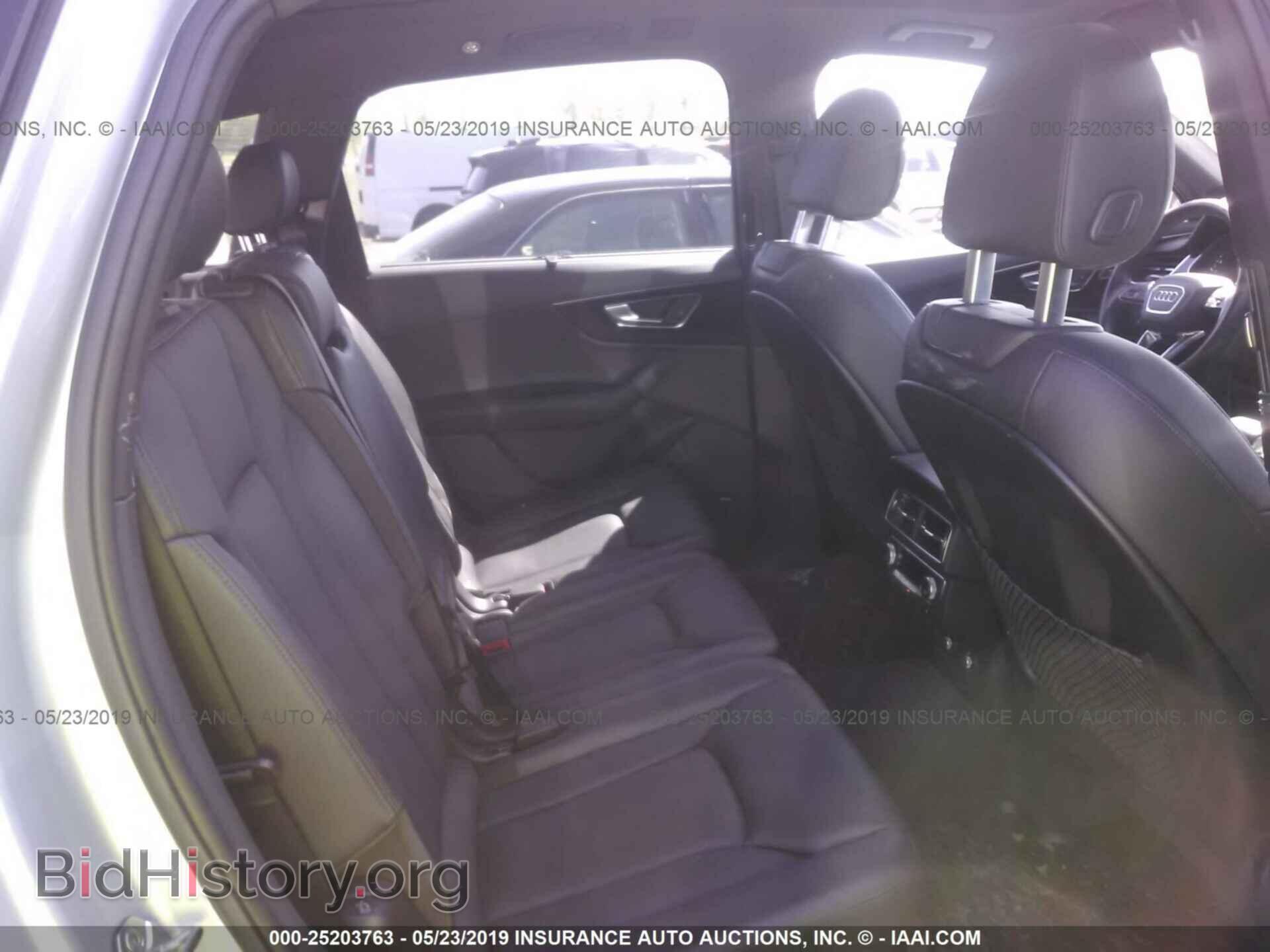 2018 AUDI Q7 - VIN: WA1VAAF71JD000459 - Фото 8