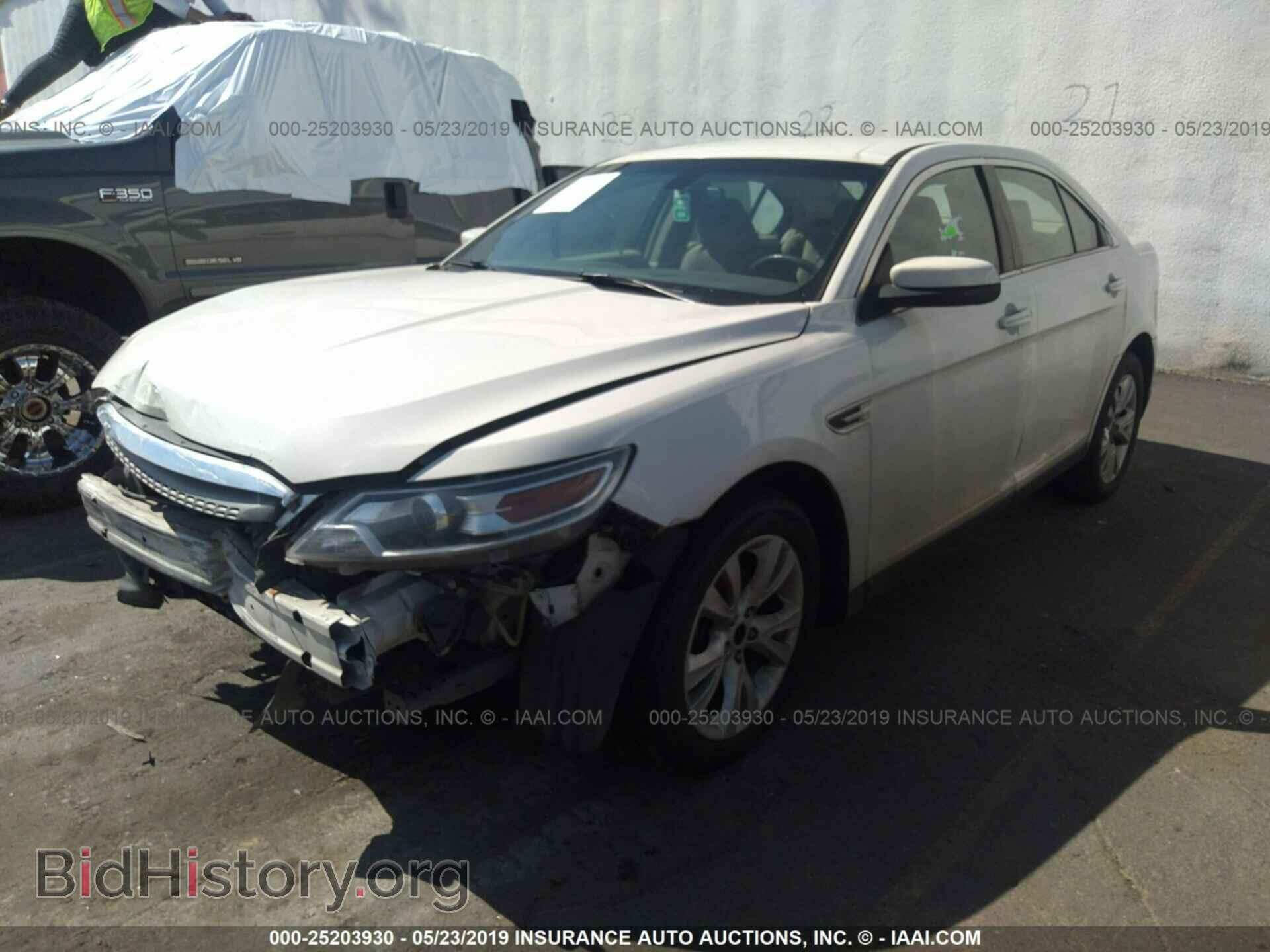 2011 FORD TAURUS - VIN: 1FAHP2HW1BG184092 - Фото 2