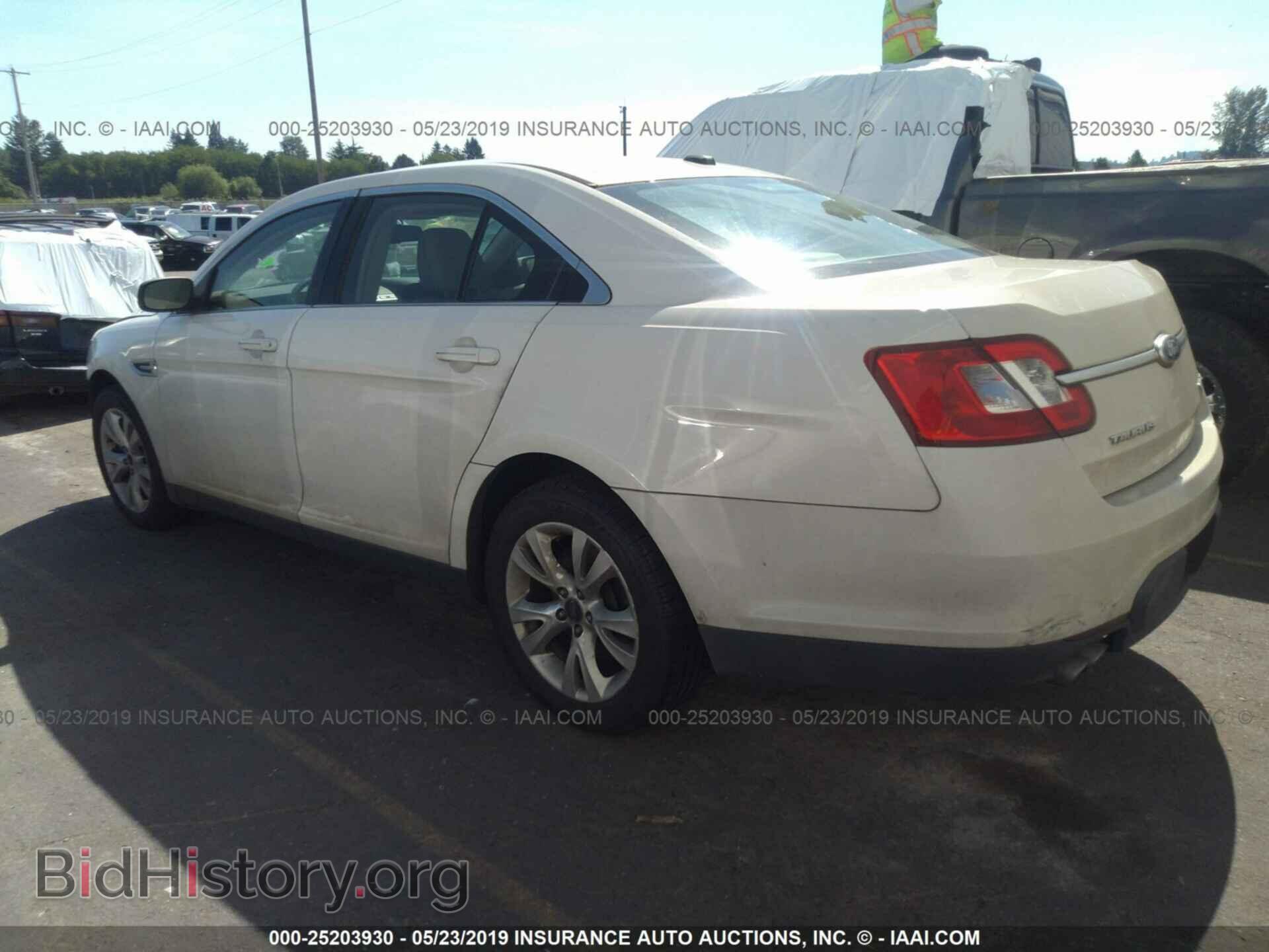 2011 FORD TAURUS - VIN: 1FAHP2HW1BG184092 - Фото 3