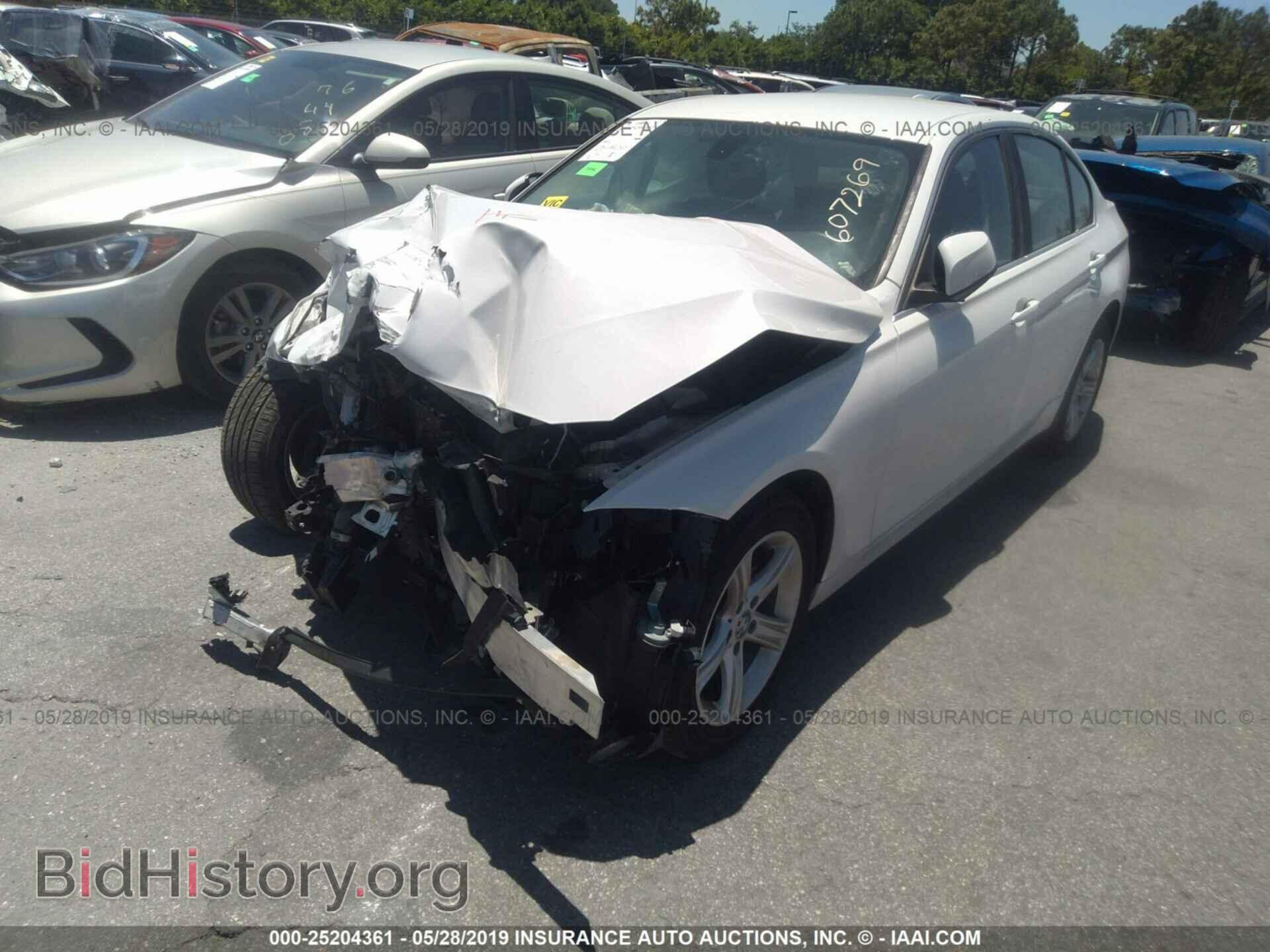 2015 BMW 328 - VIN: WBA3A5C57FF607269 - Фото 2