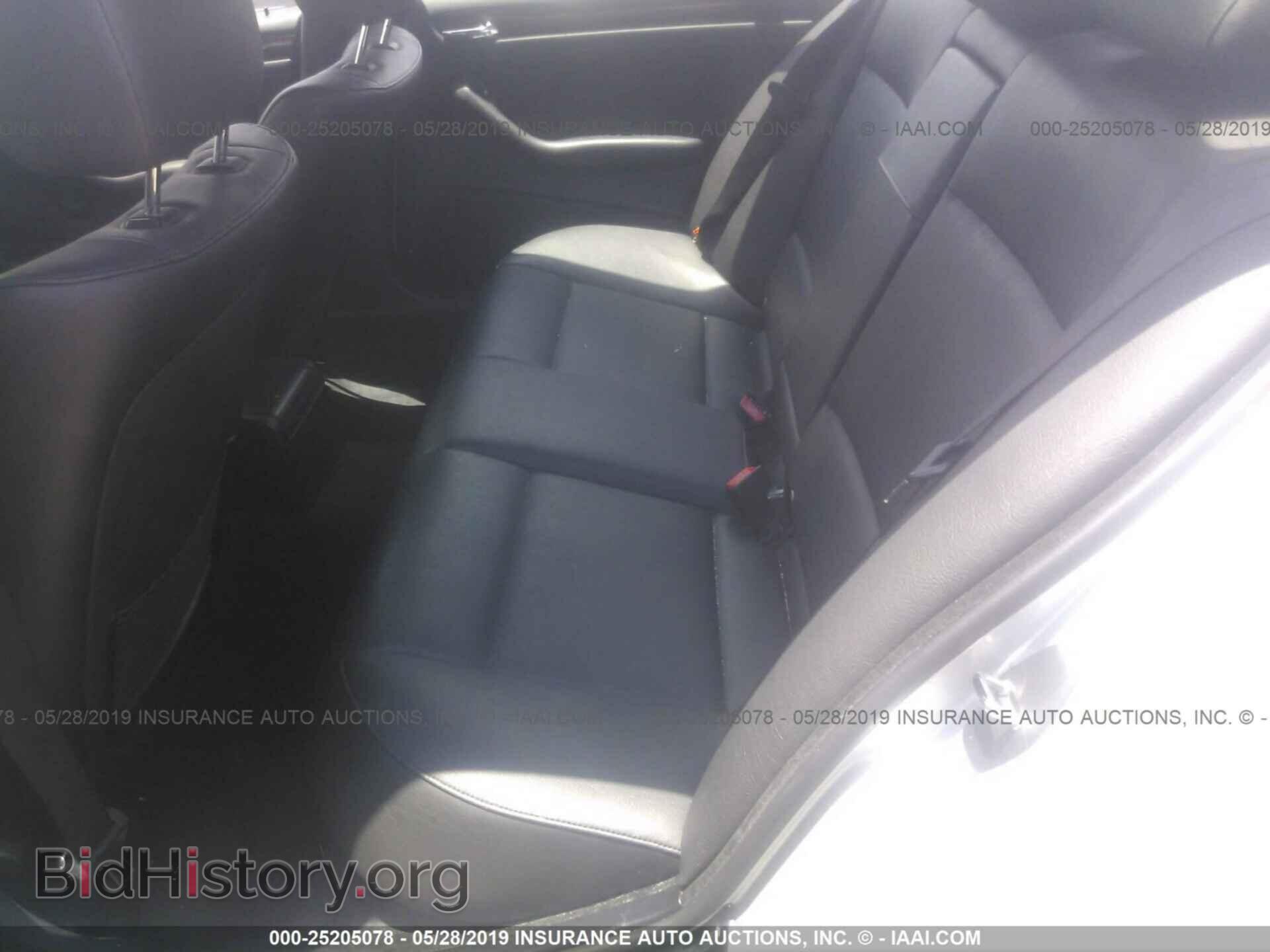 2005 BMW 330 - VIN: WBAEW53475PG12274 - Фото 8