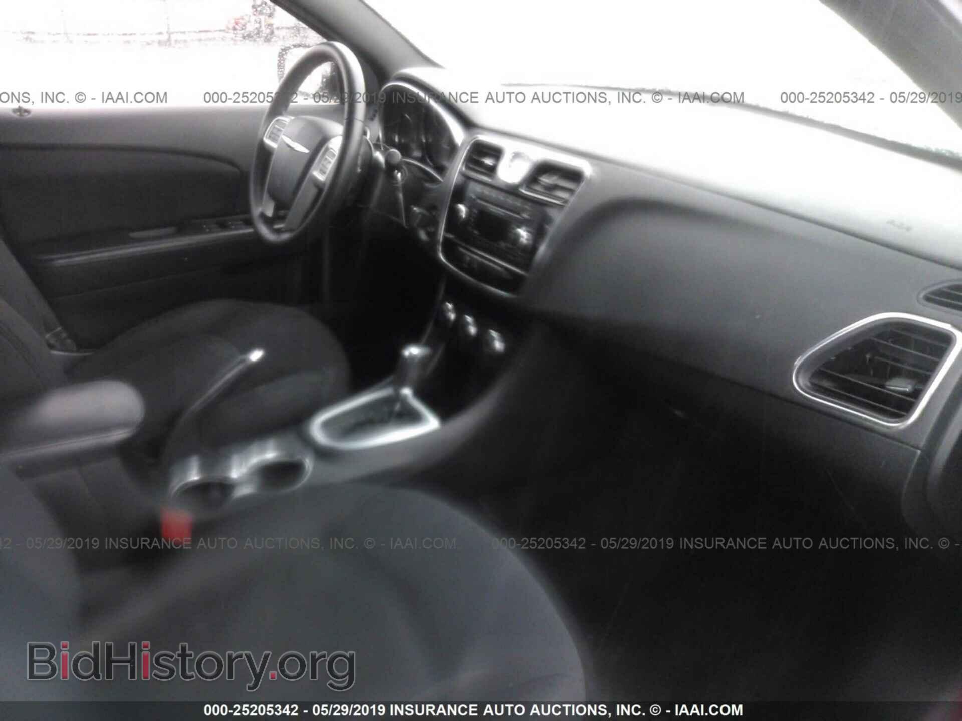 2013 CHRYSLER 200 - VIN: 1C3CCBBB1DN732164 - Фото 5