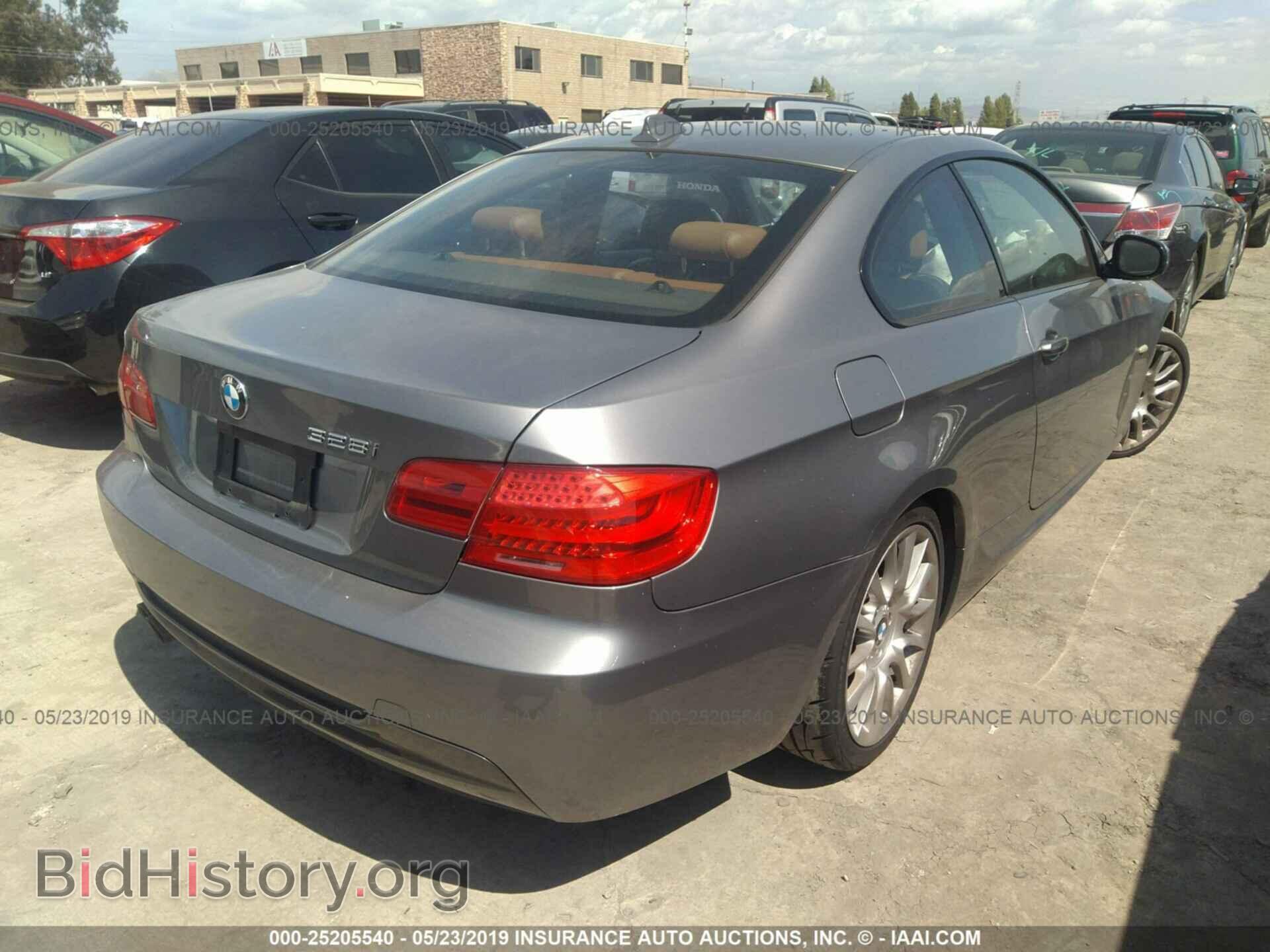 2011 BMW 328 - VIN: WBAKE5C53BE754768 - Фото 4