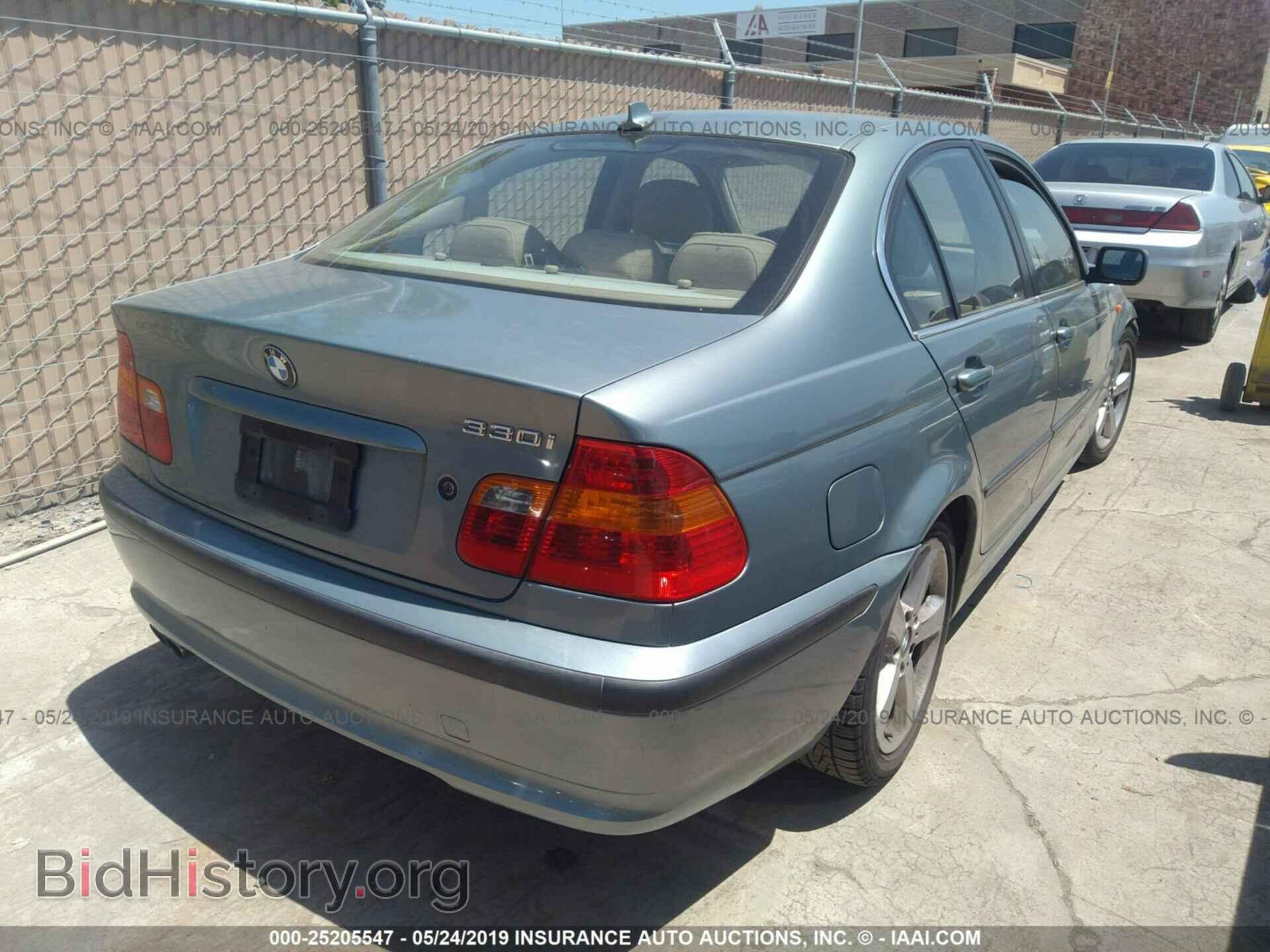 2005 BMW 330 - VIN: WBAEV53495KM40343 - Фото 4