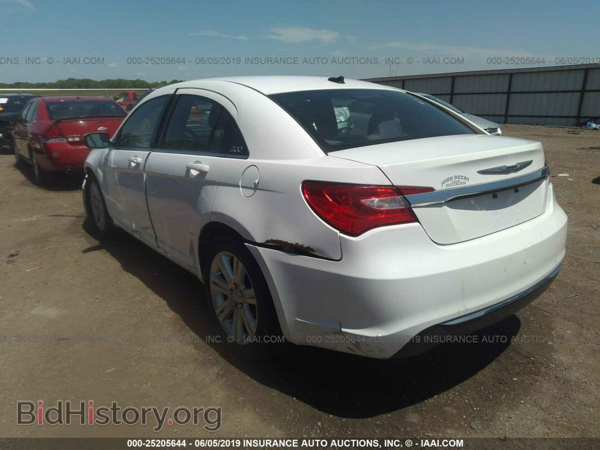 2013 CHRYSLER 200 - VIN: 1C3CCBBB4DN506393 - Photo 3