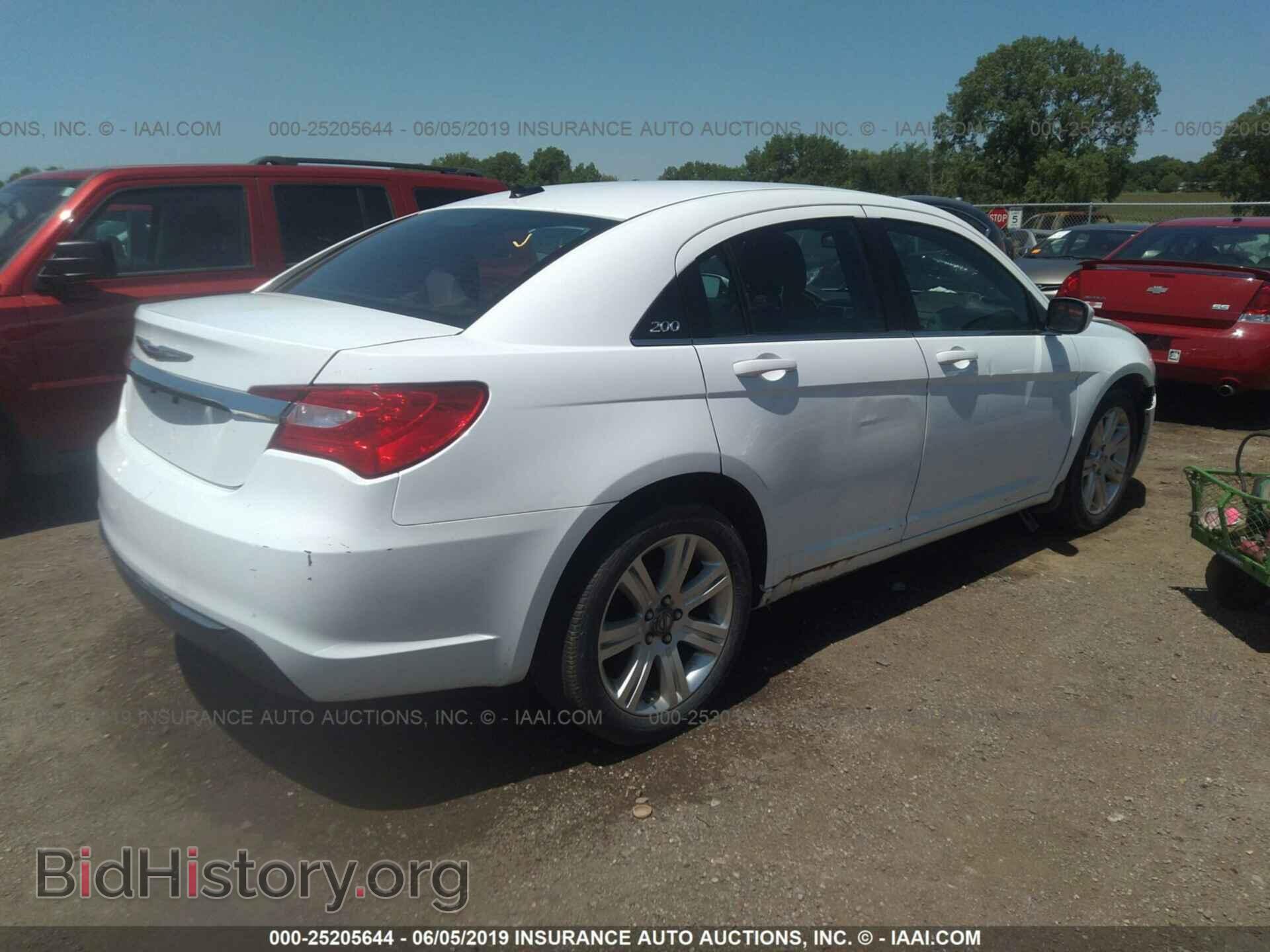 2013 CHRYSLER 200 - VIN: 1C3CCBBB4DN506393 - Photo 4