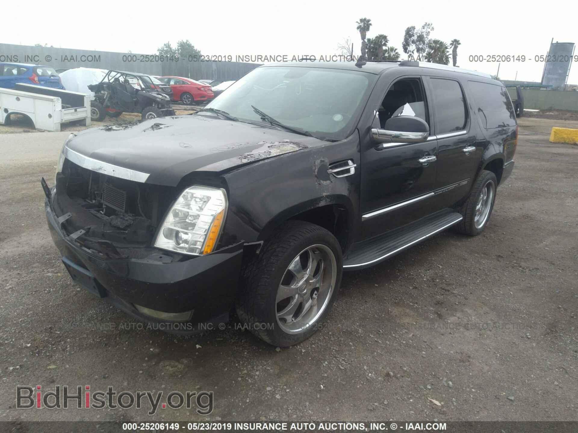 2011 CADILLAC ESCALADE - VIN: 1GYS3HEF5BR112376 - Фото 2