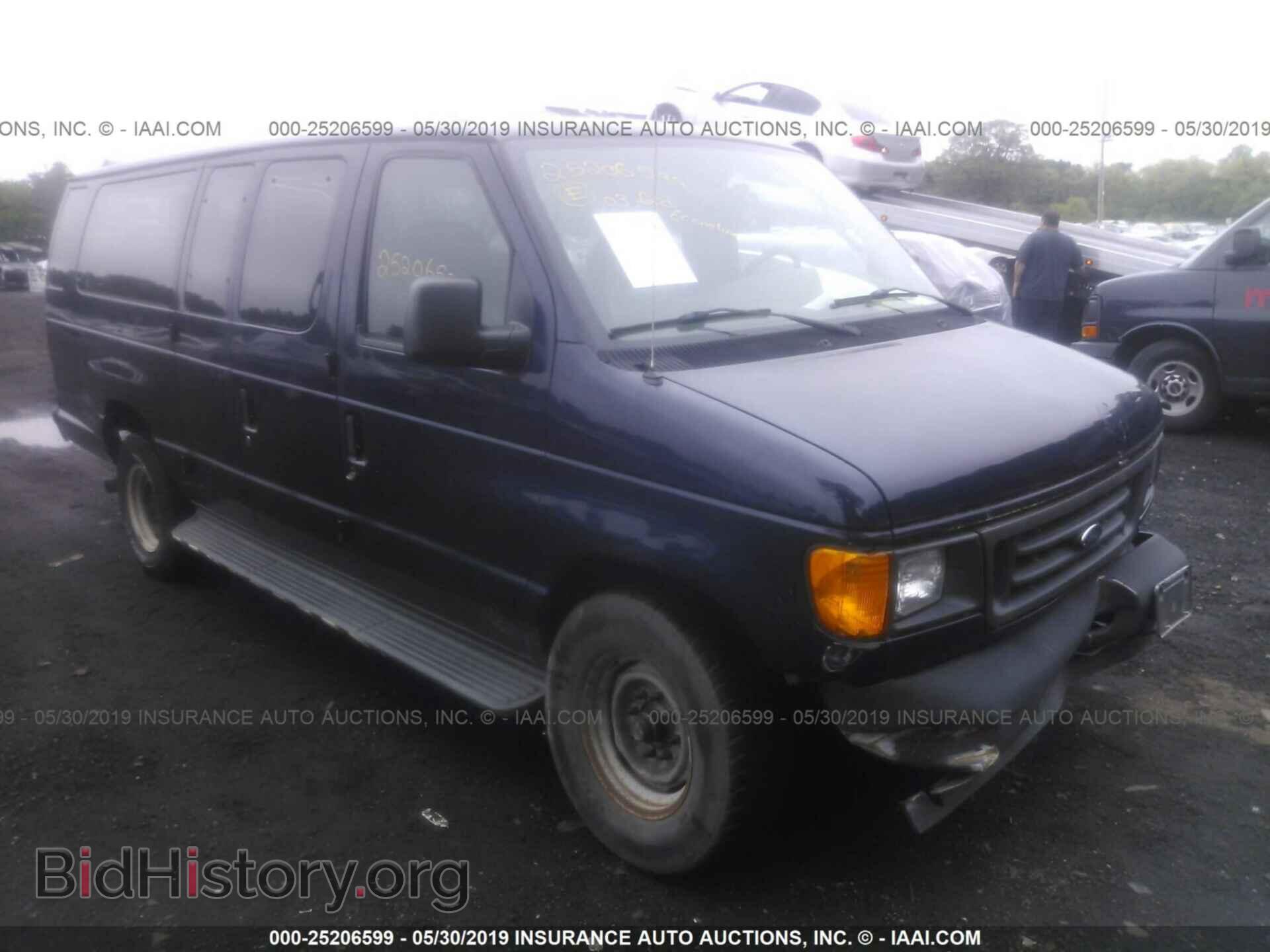 Photo 1FBSS31LX3HB99386 - FORD ECONOLINE 2003