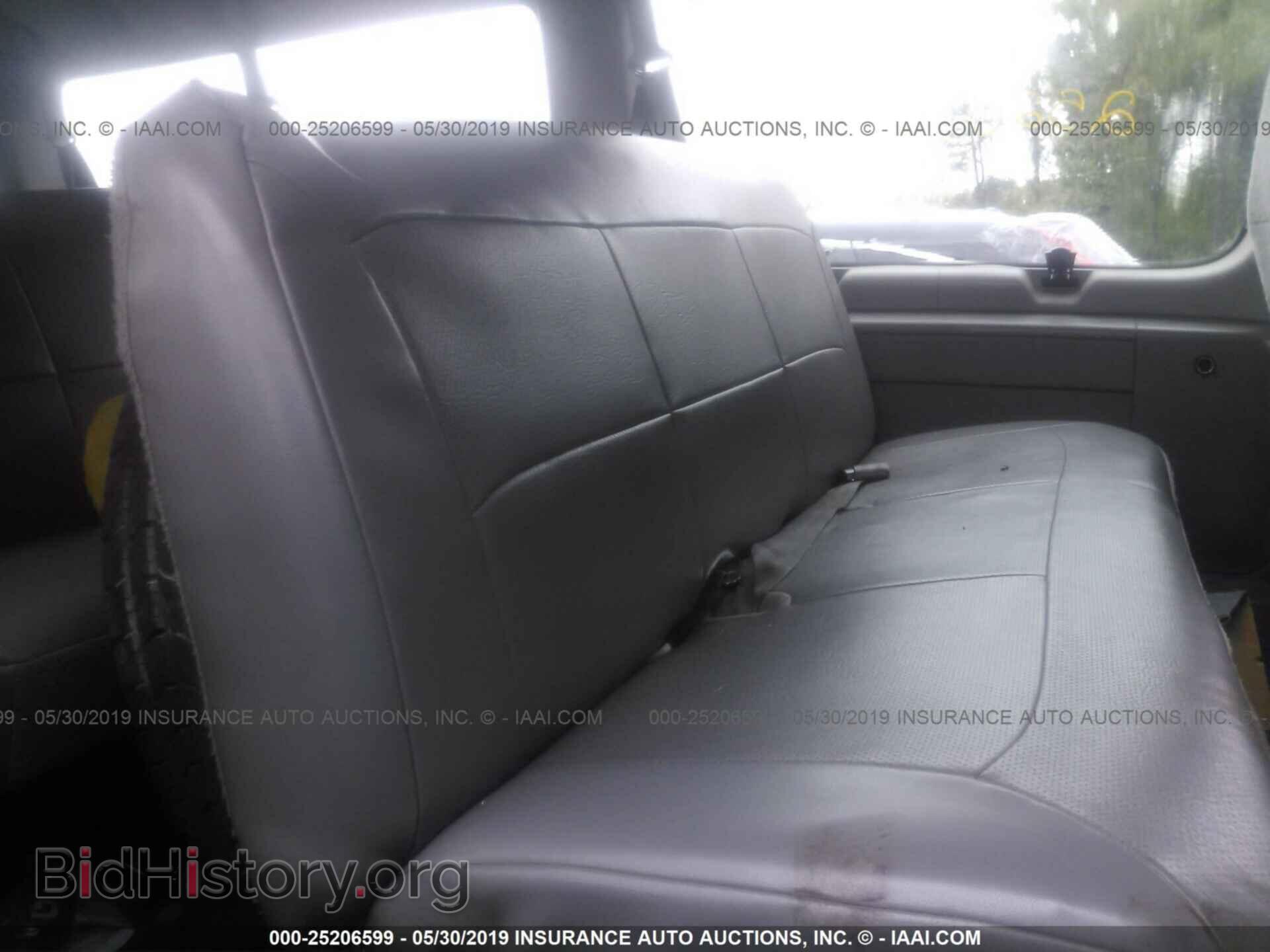 2003 FORD ECONOLINE - VIN: 1FBSS31LX3HB99386 - Фото 8